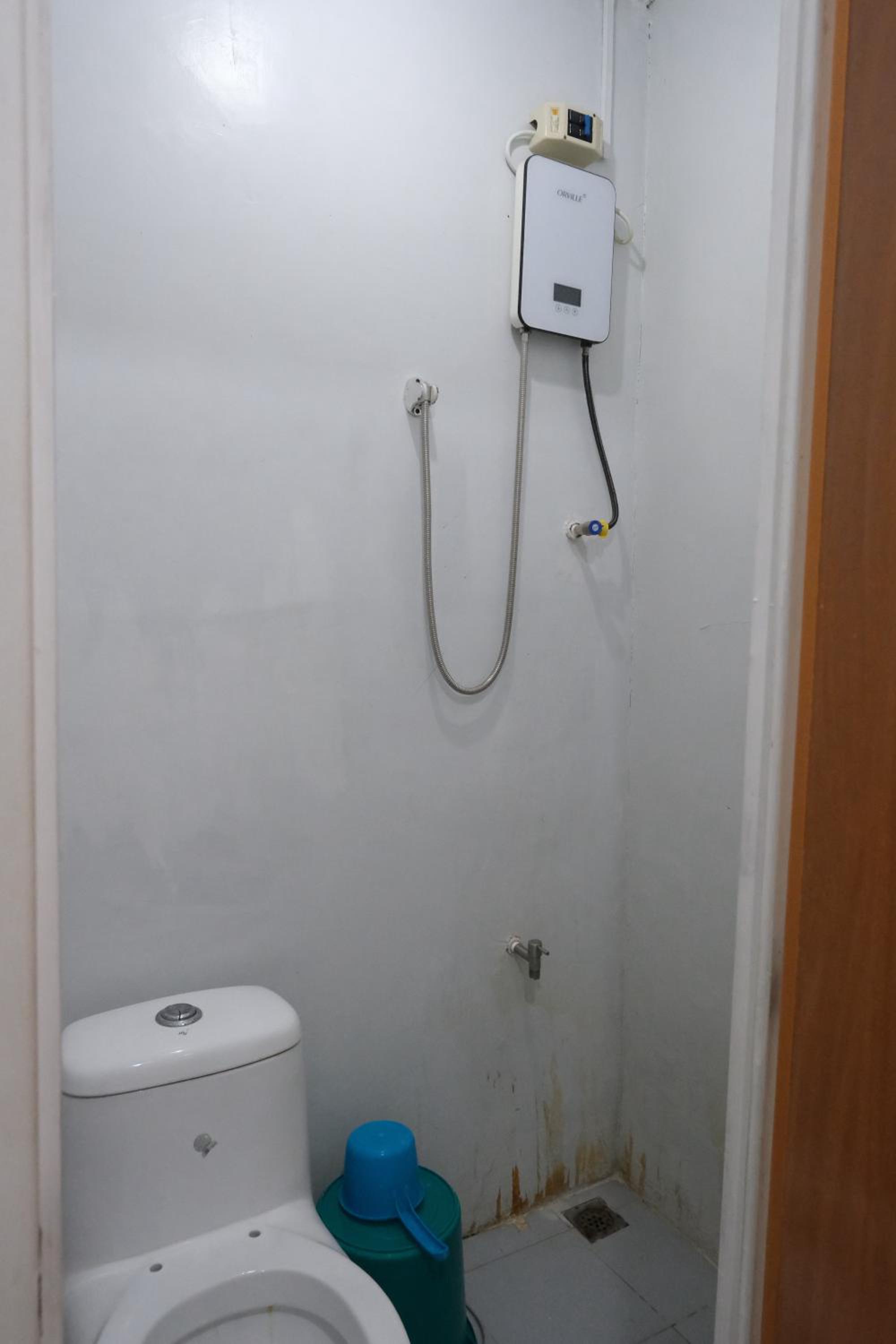Economy Double Room - Photo 12