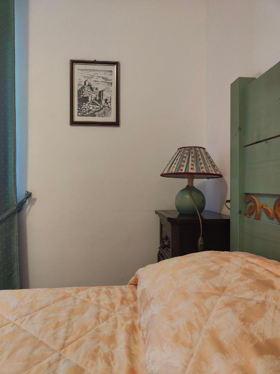 Small Double Room - Photo 9