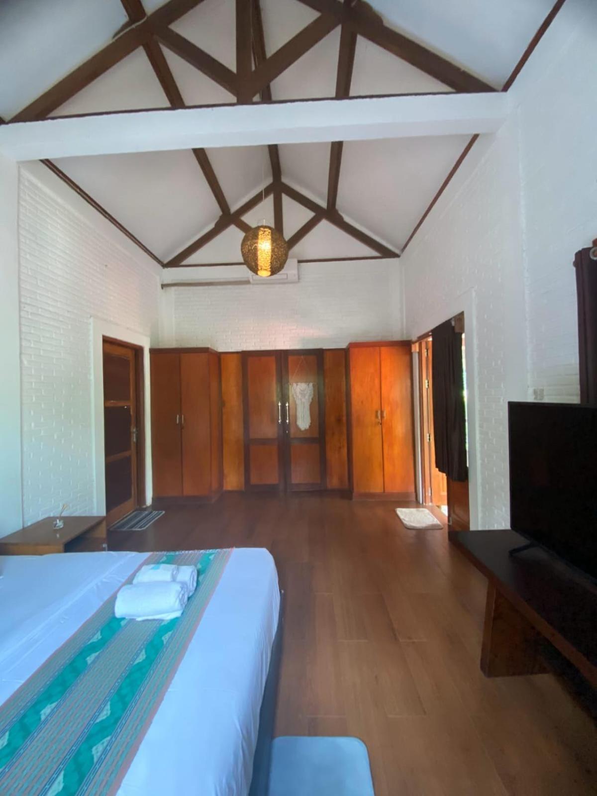 Family Room with Balcony - Photo 10