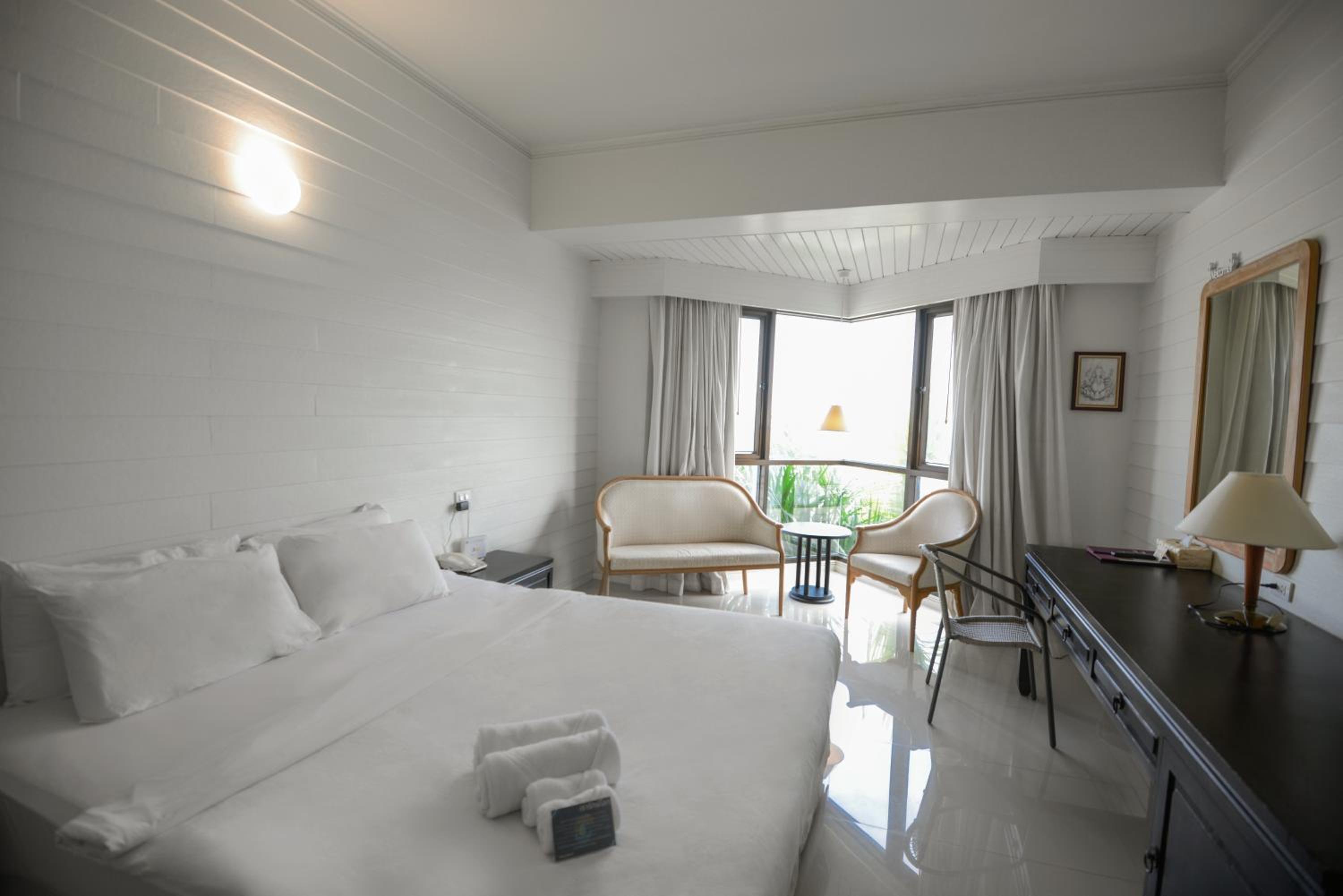 Deluxe Double Room photo 2