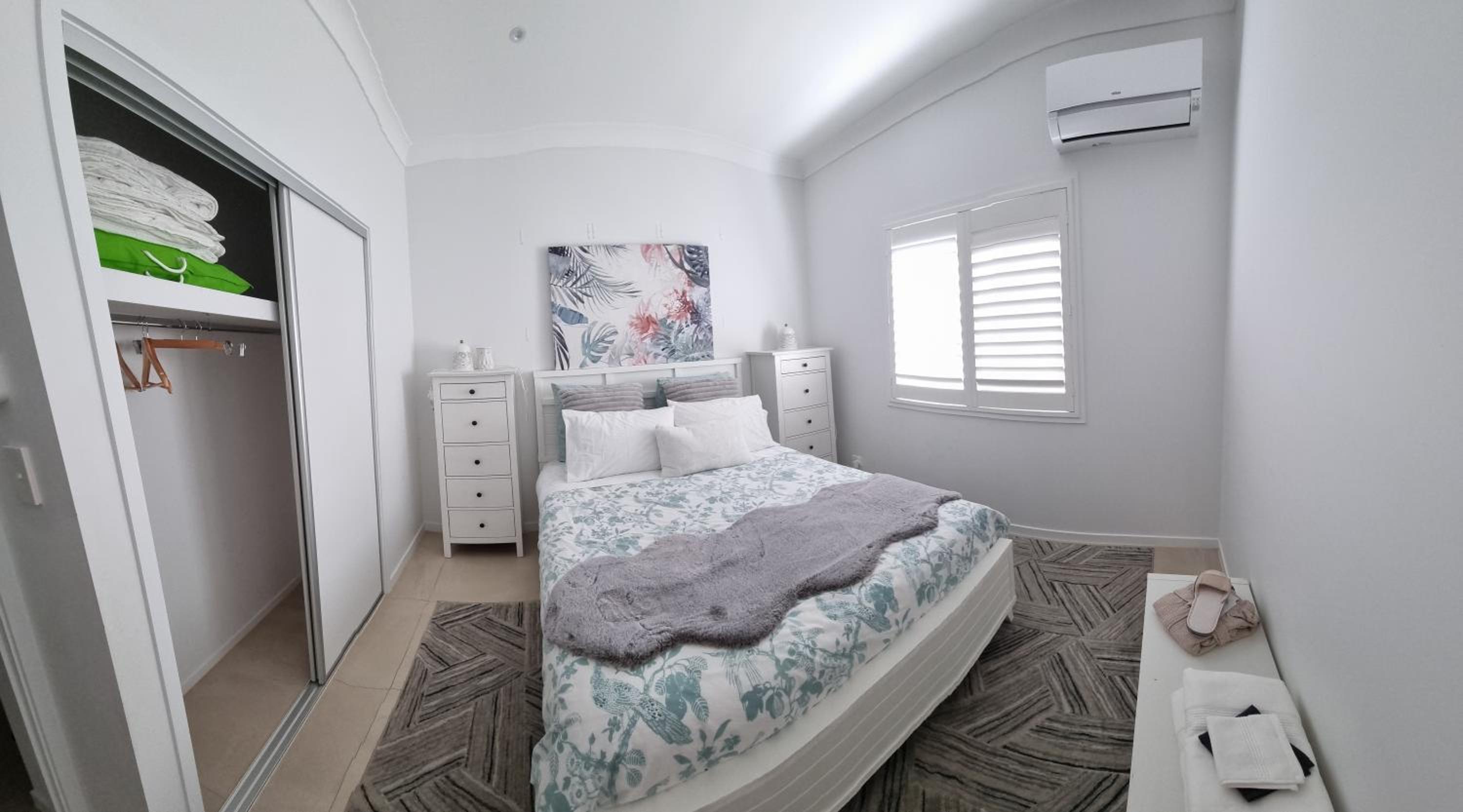 Deluxe Queen Room photo 2