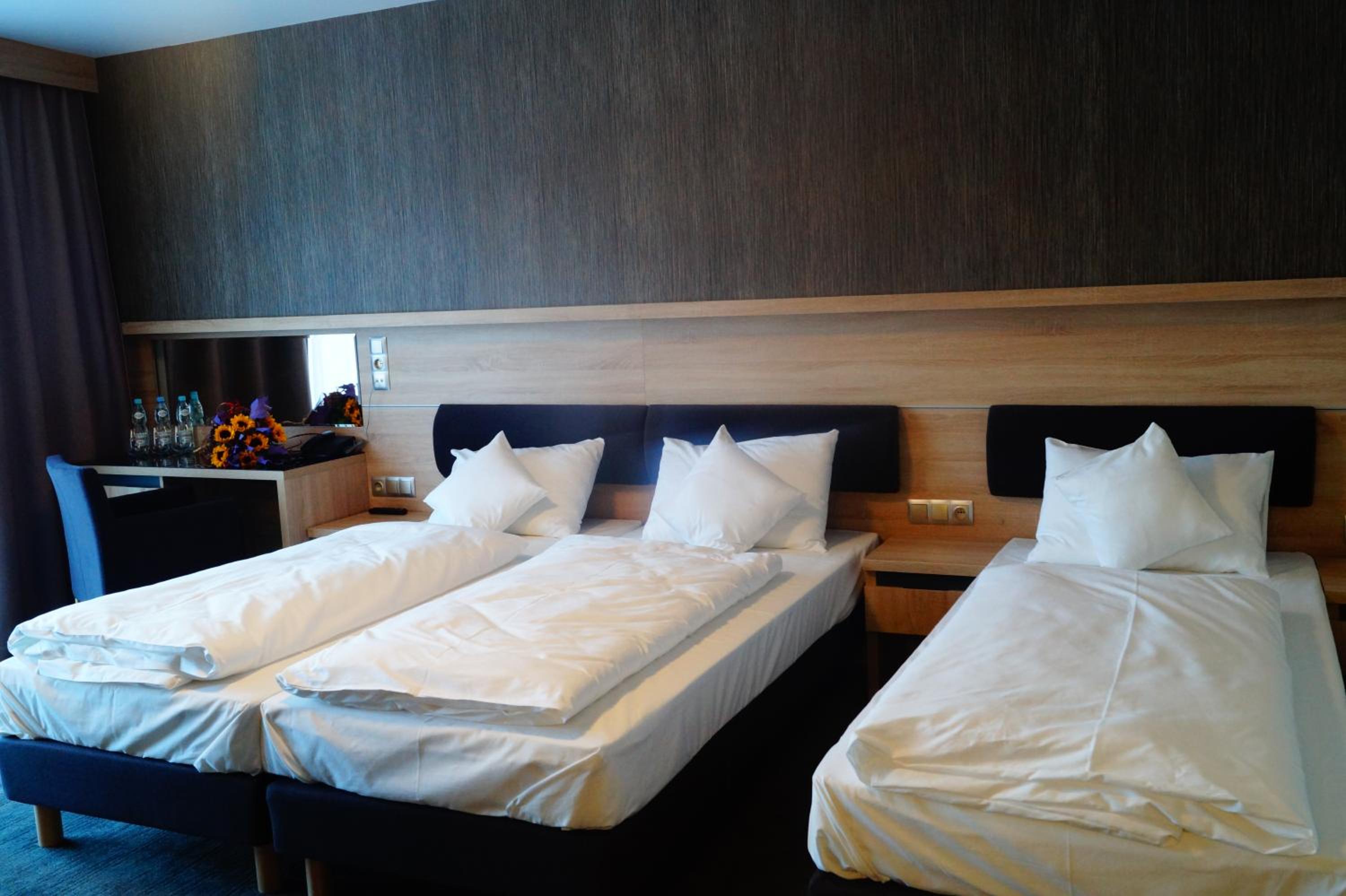 Classic Triple Room - Photo 3