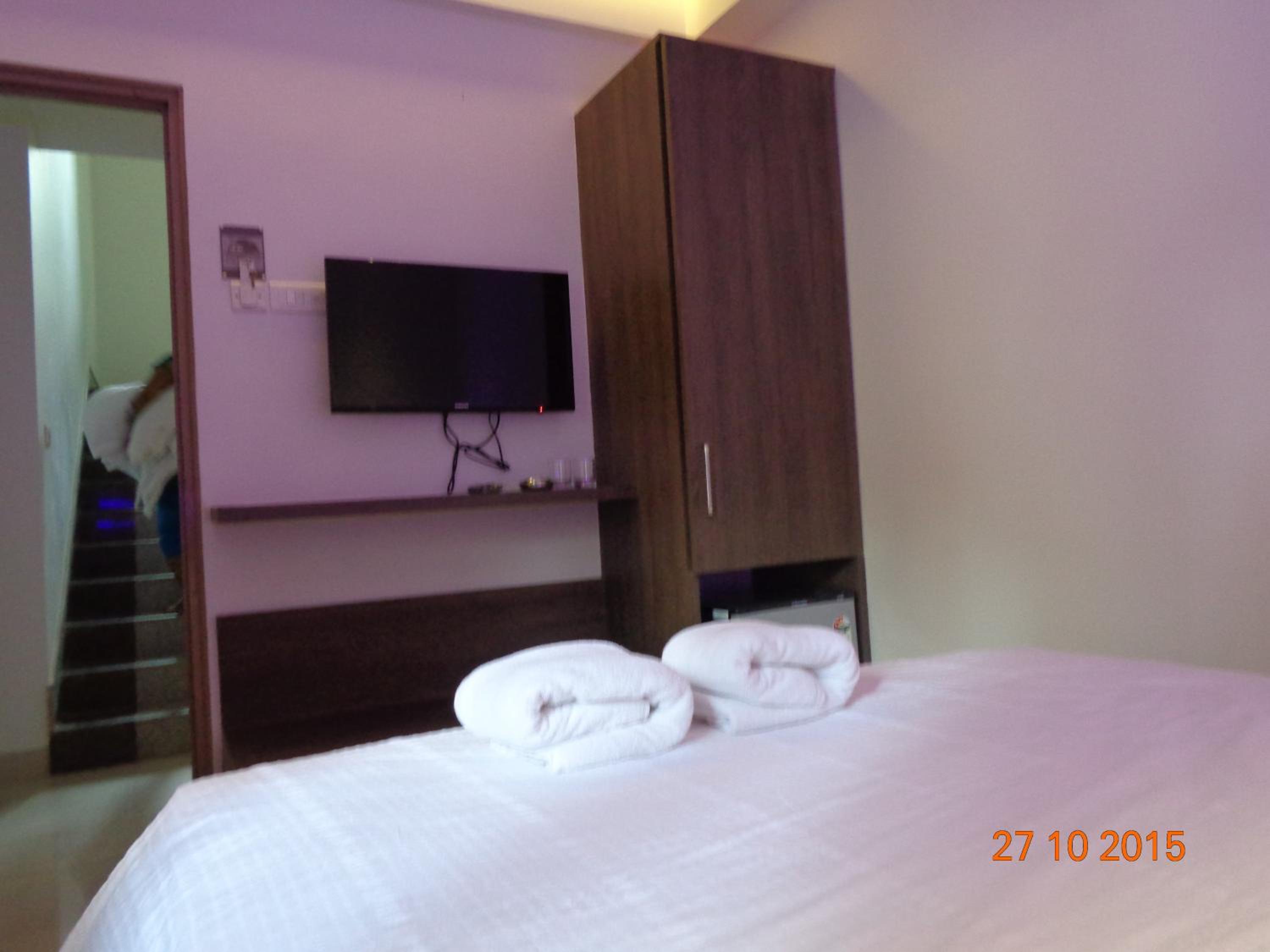 Standard Double Room with Fan photo 2
