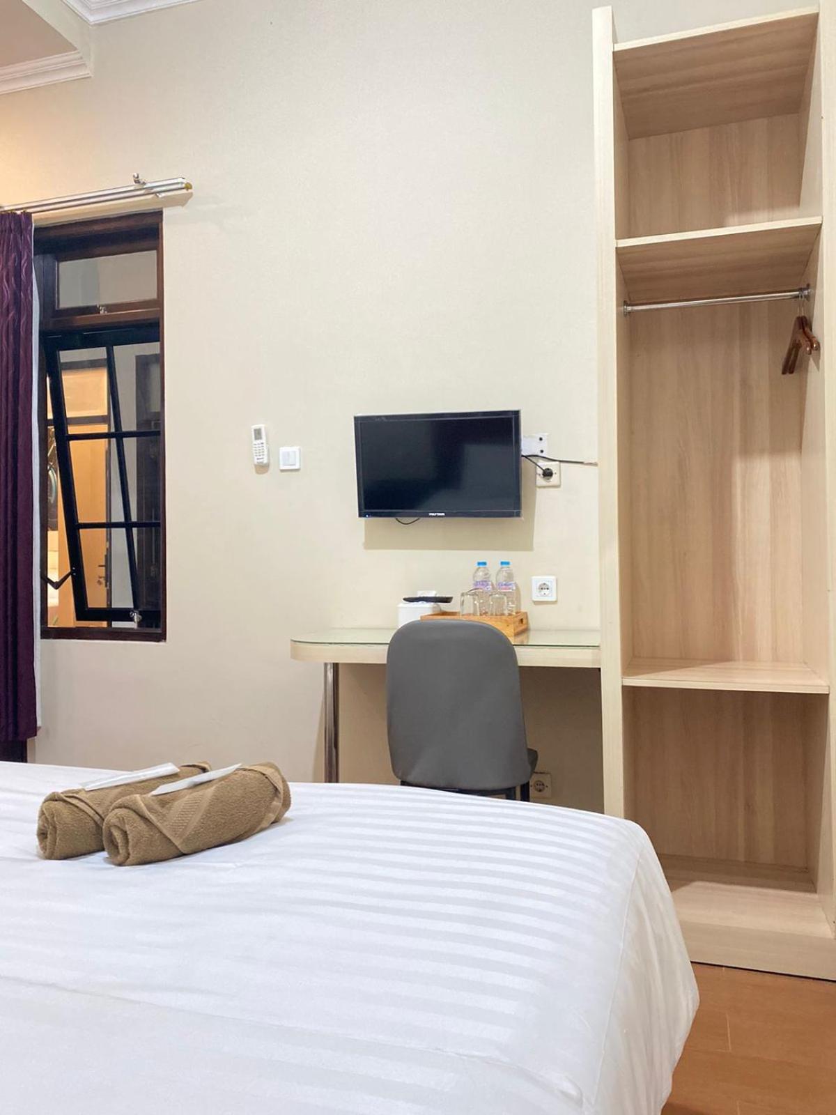 Standard Double Room photo 3