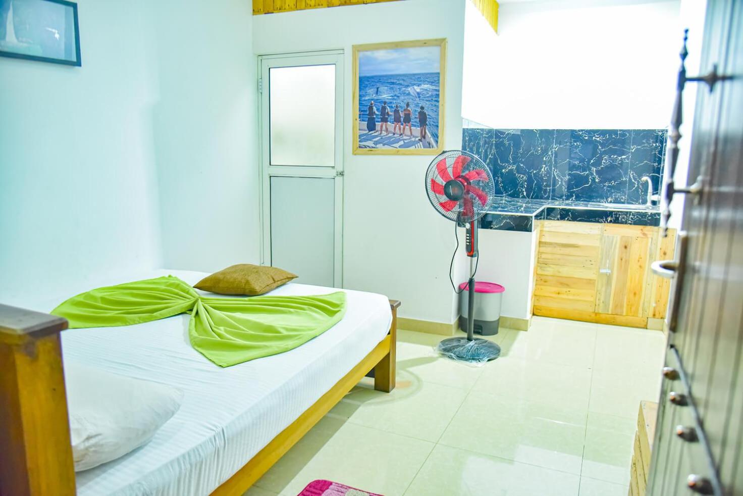 Standard Double Room with Fan photo 2