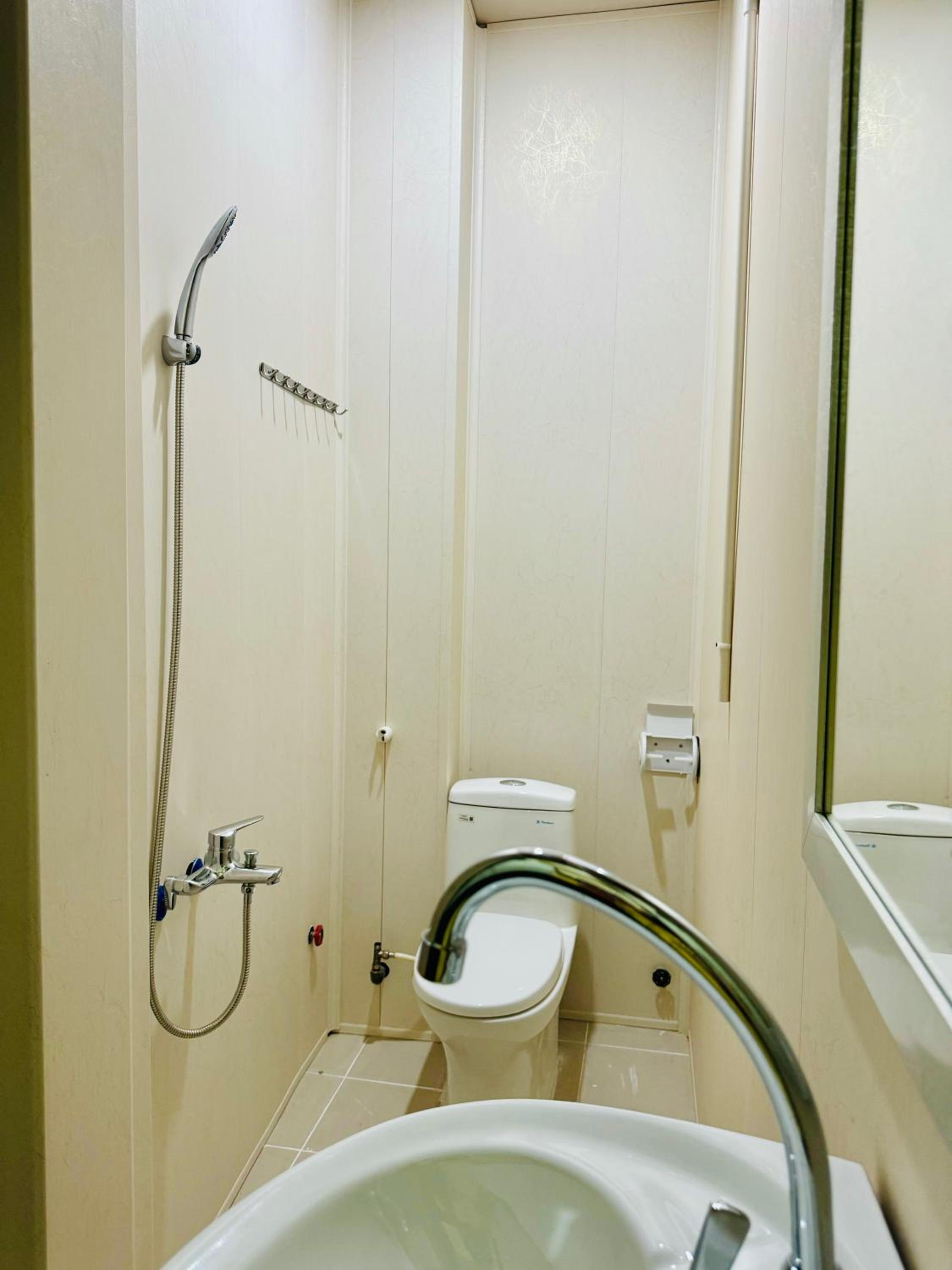 Mixed Dormitory Room photo 3