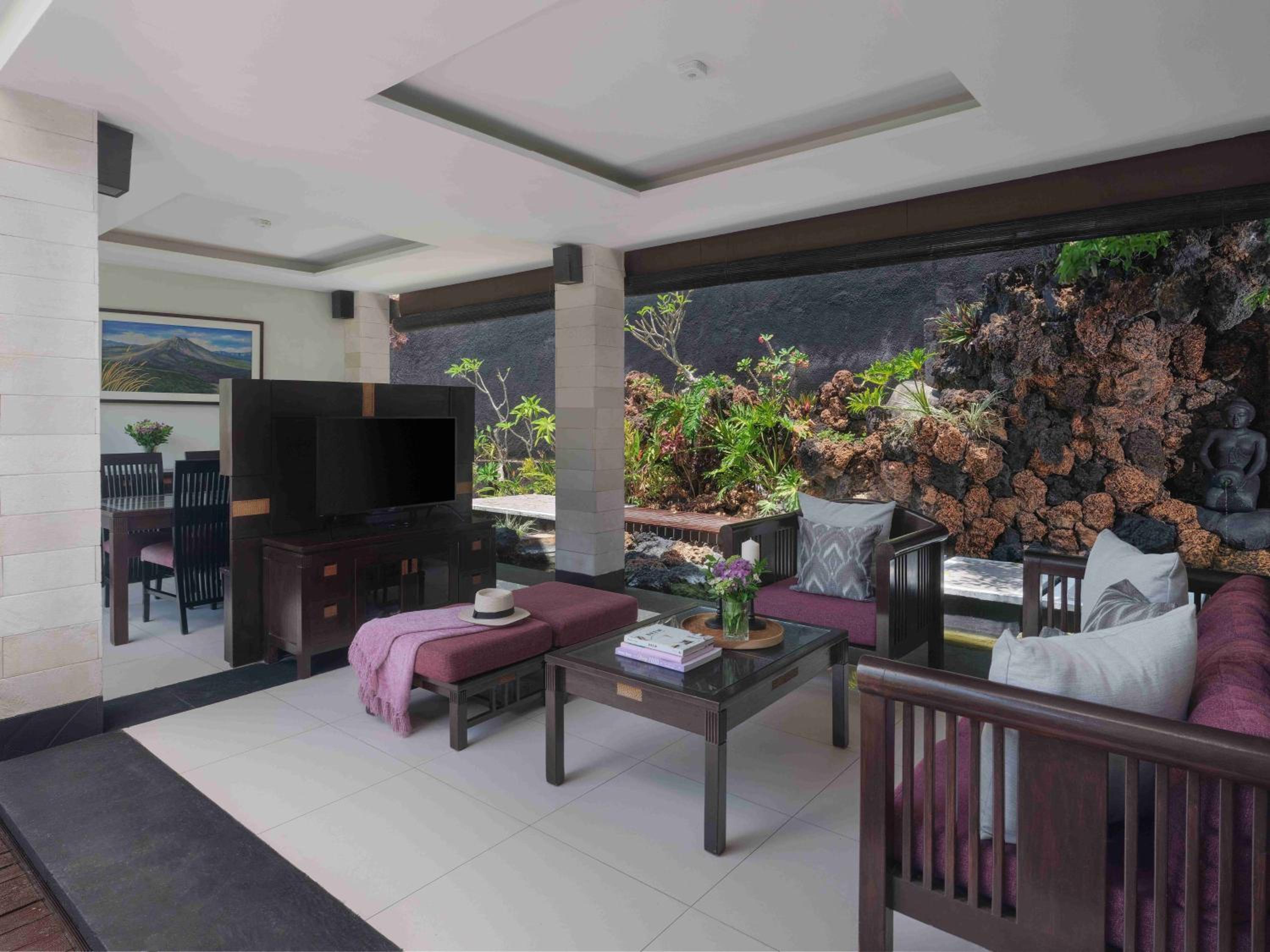 Suite with Private Pool - Photo 5