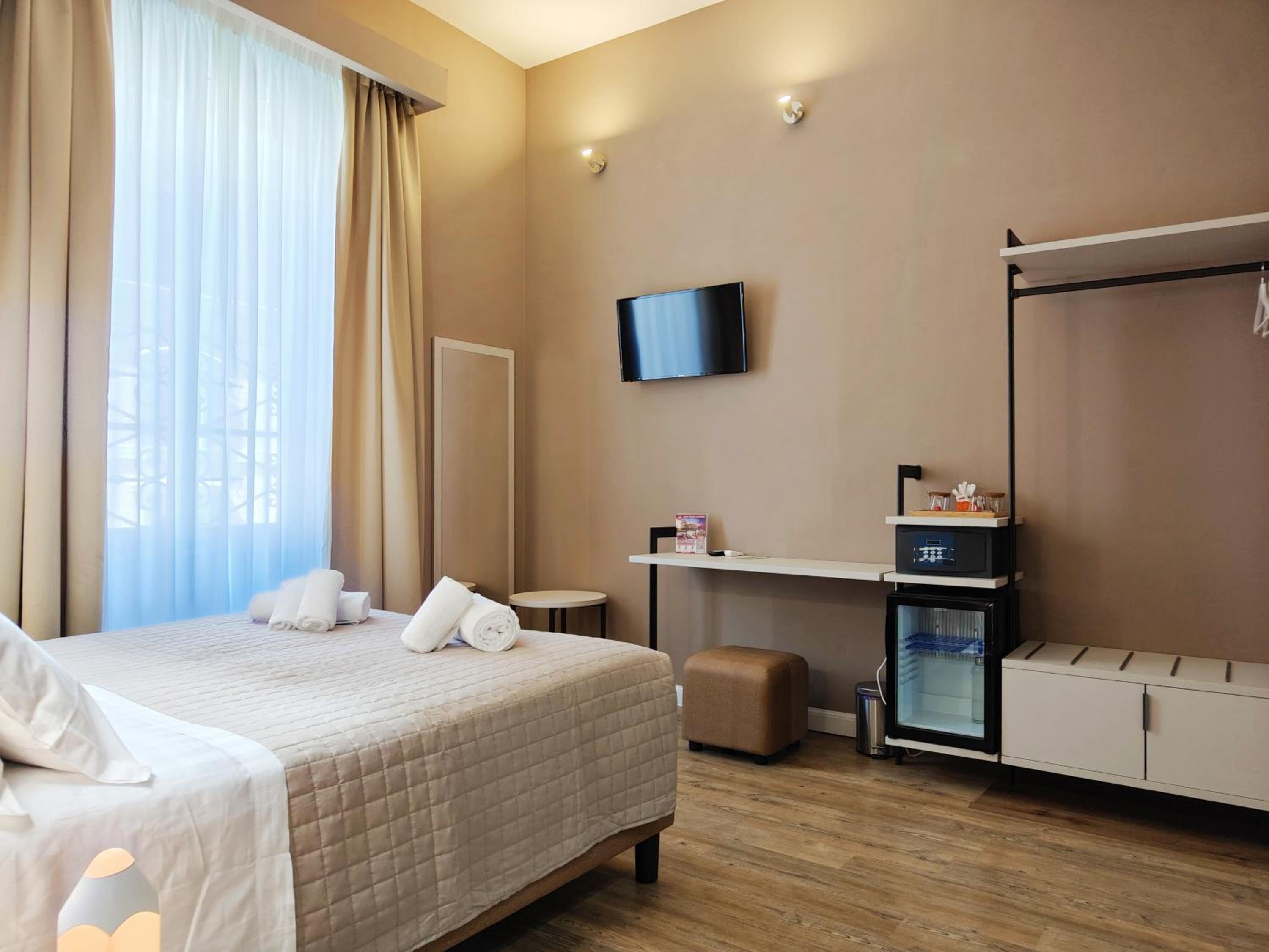 Deluxe Double Room photo 3