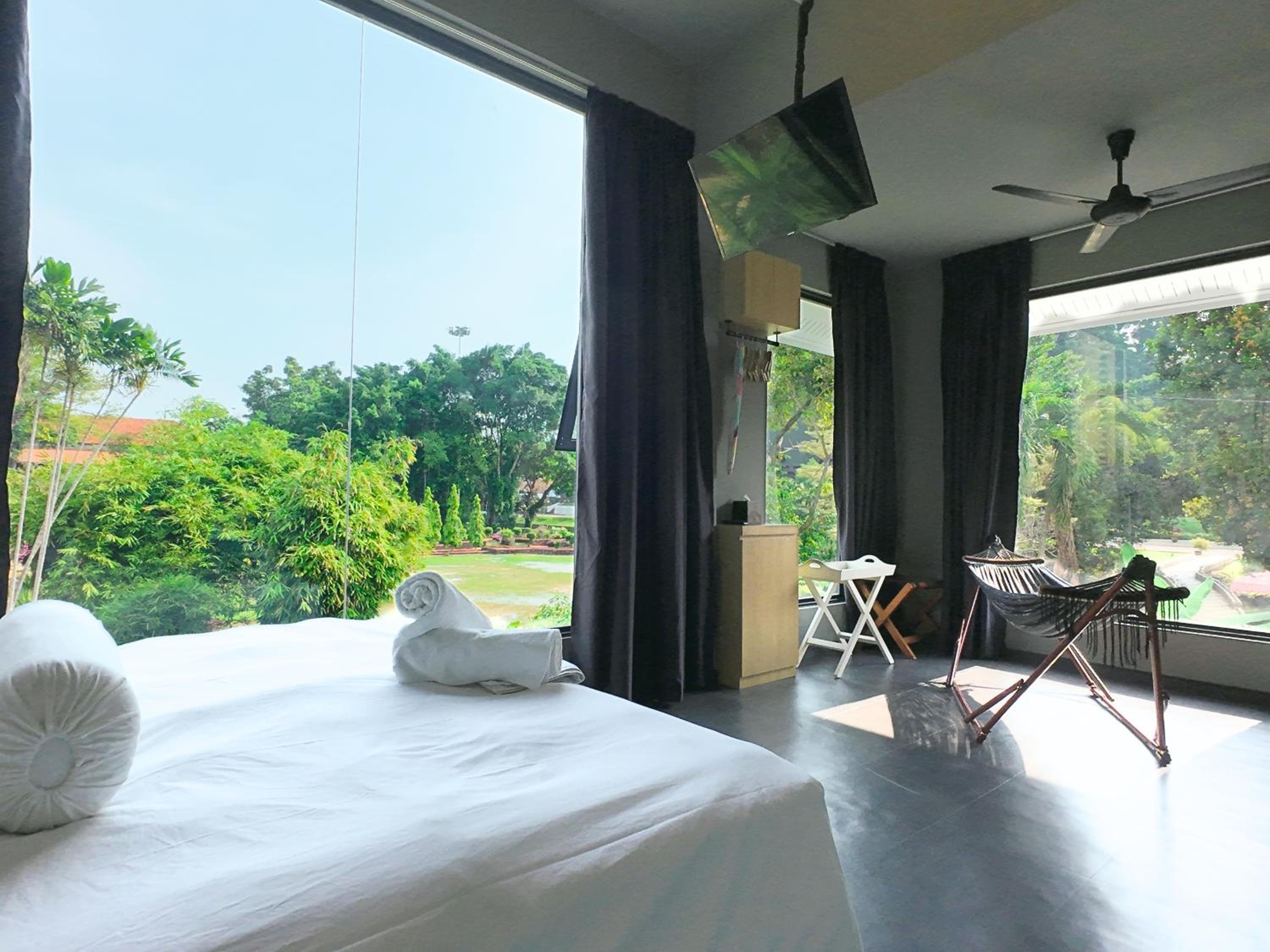 Suite with Garden View - Photo 2