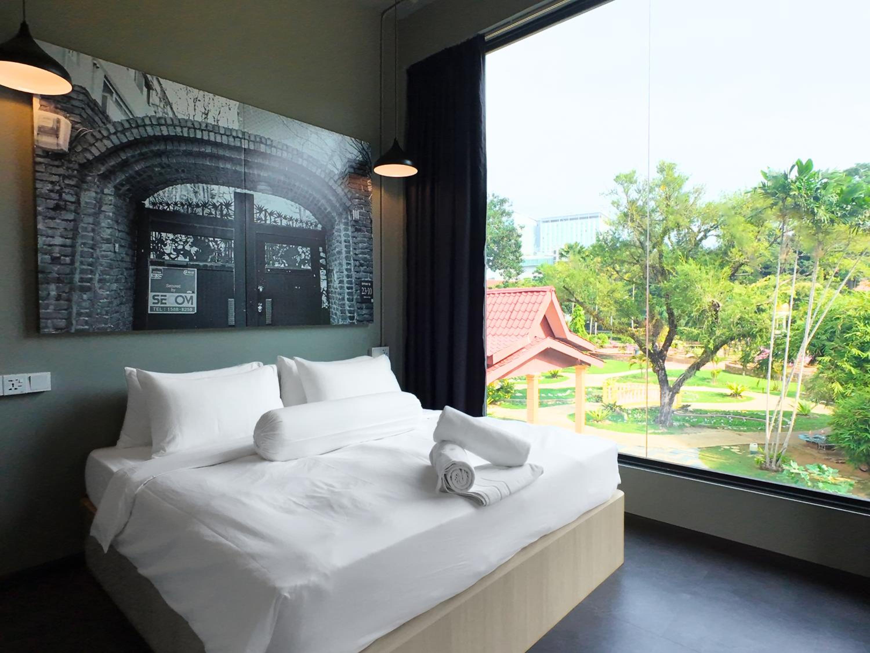 Suite with Garden View - Photo 4