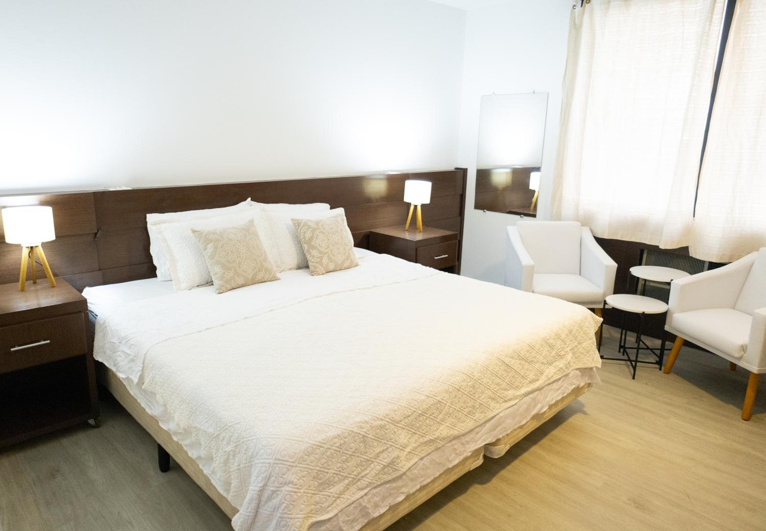 Standard Double Suite
