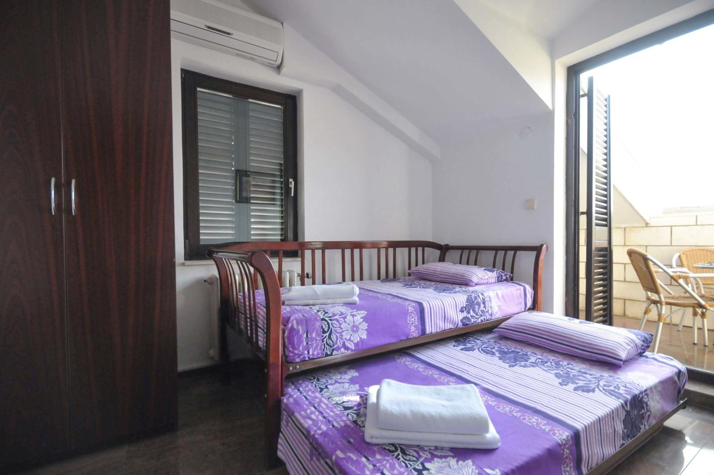Lux Apartment with 2 Rooms,Balcony and Sea View  - Photo 1