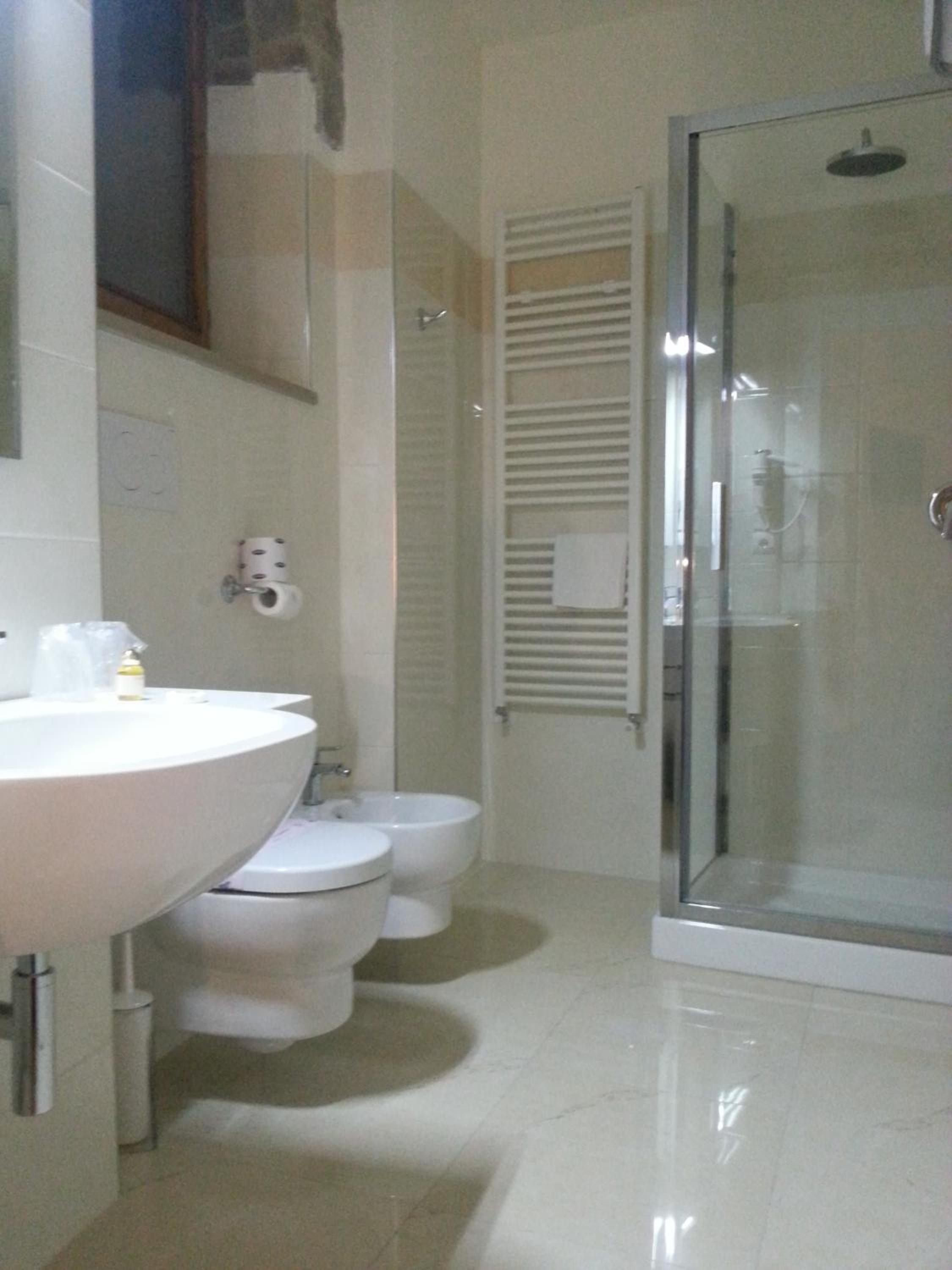 Basic Double Room photo 3