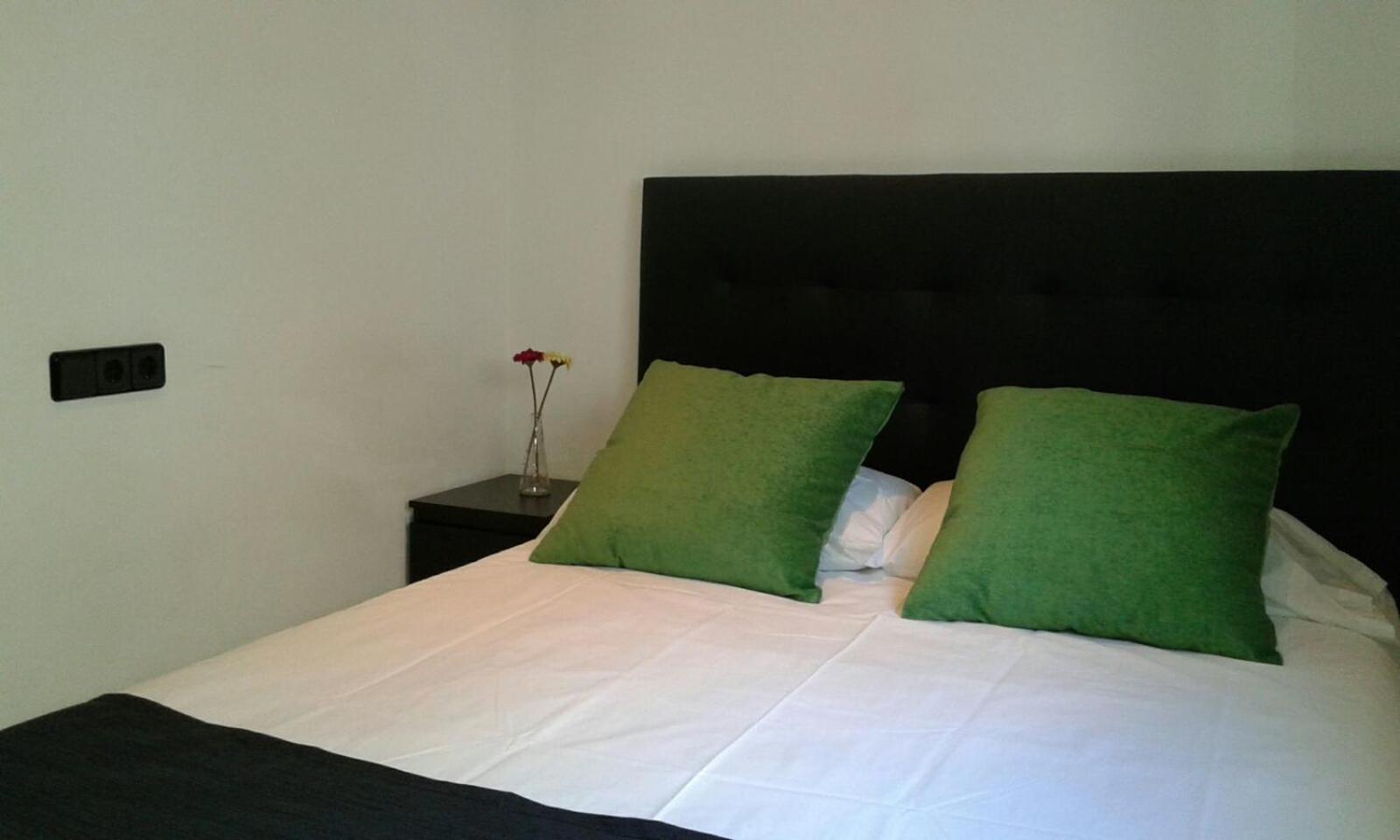 Classic Double Room with Double Bed - Photo 6