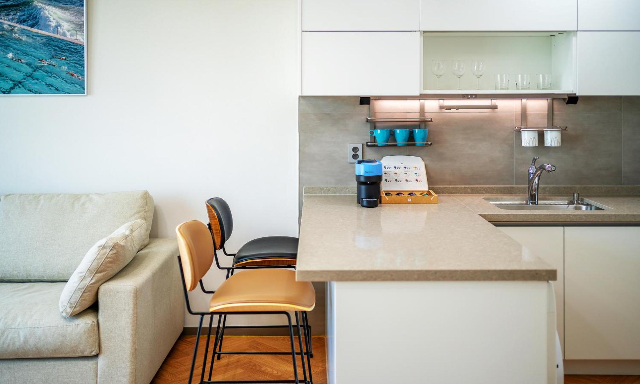 Superior Suite - Photo 5