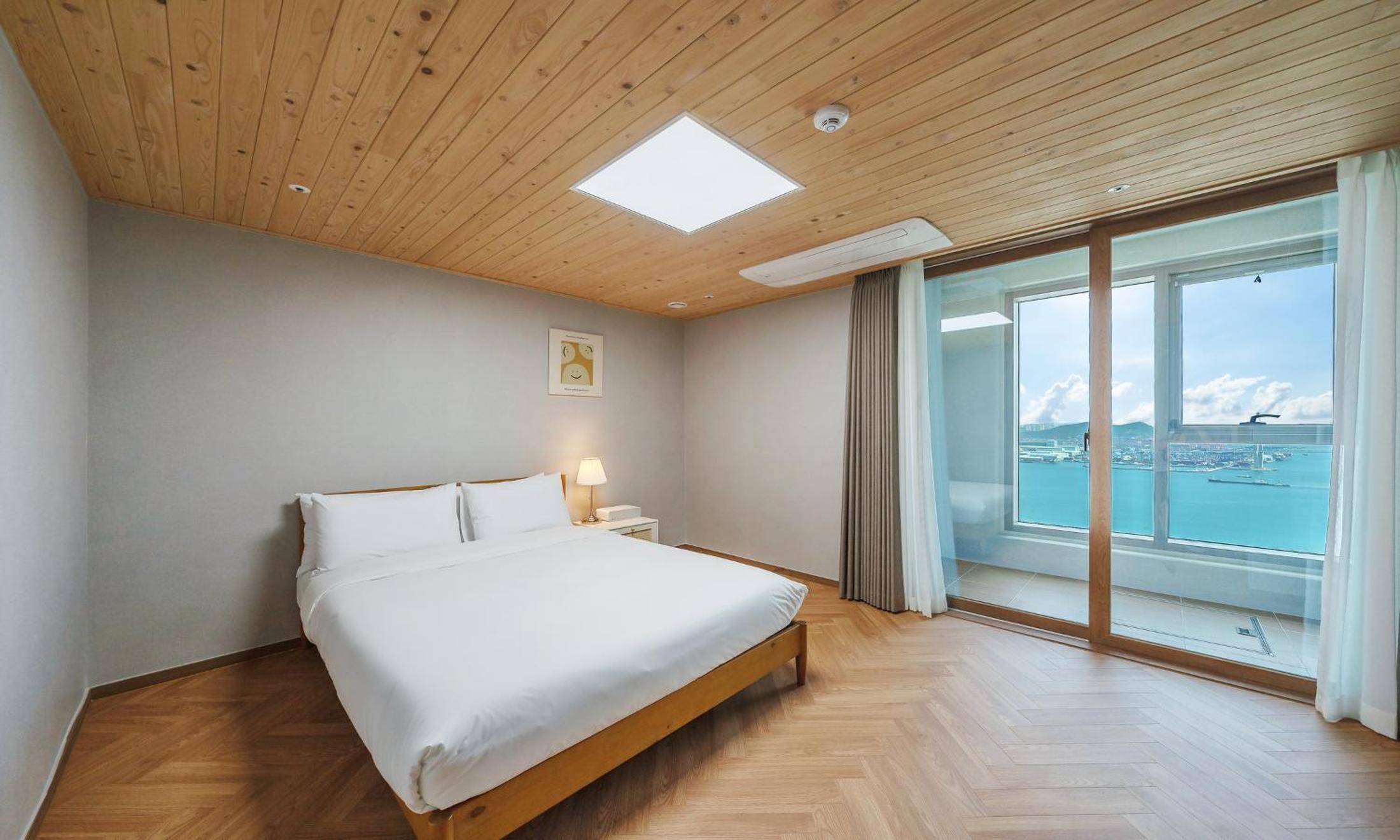 Family Suite - Photo 6