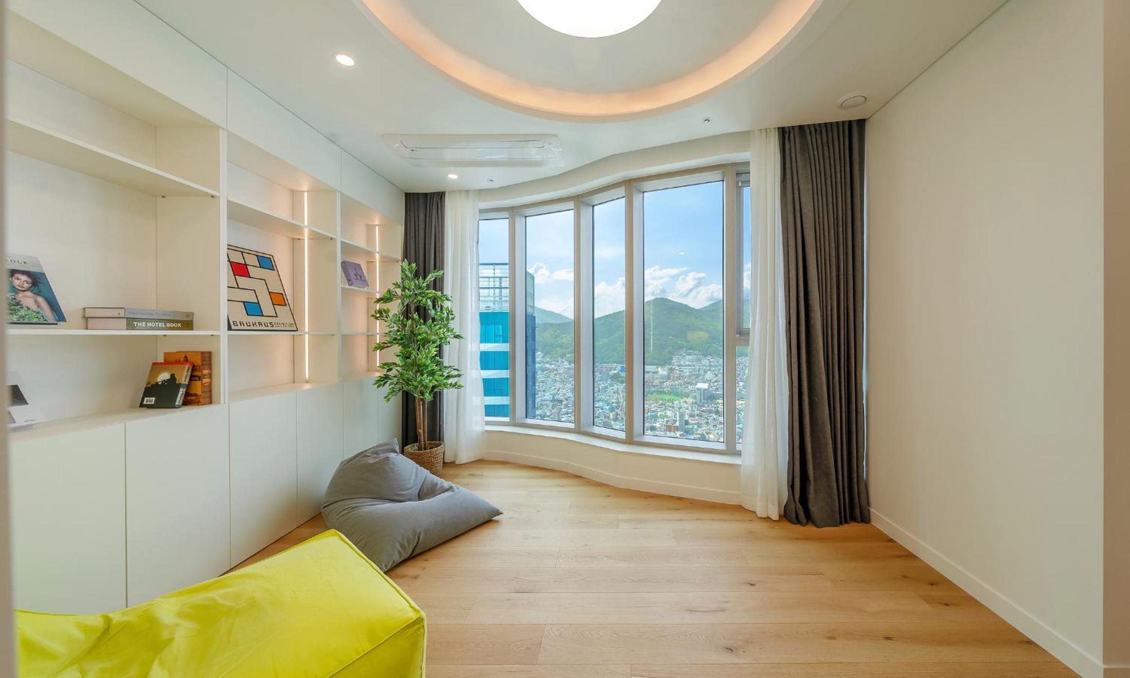 Penthouse B - Photo 24