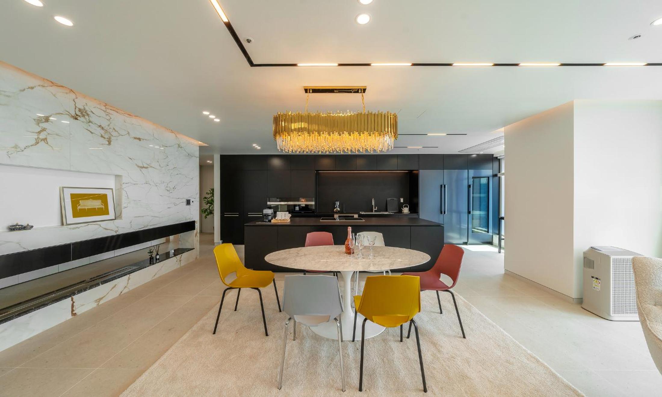 Penthouse B - Photo 20