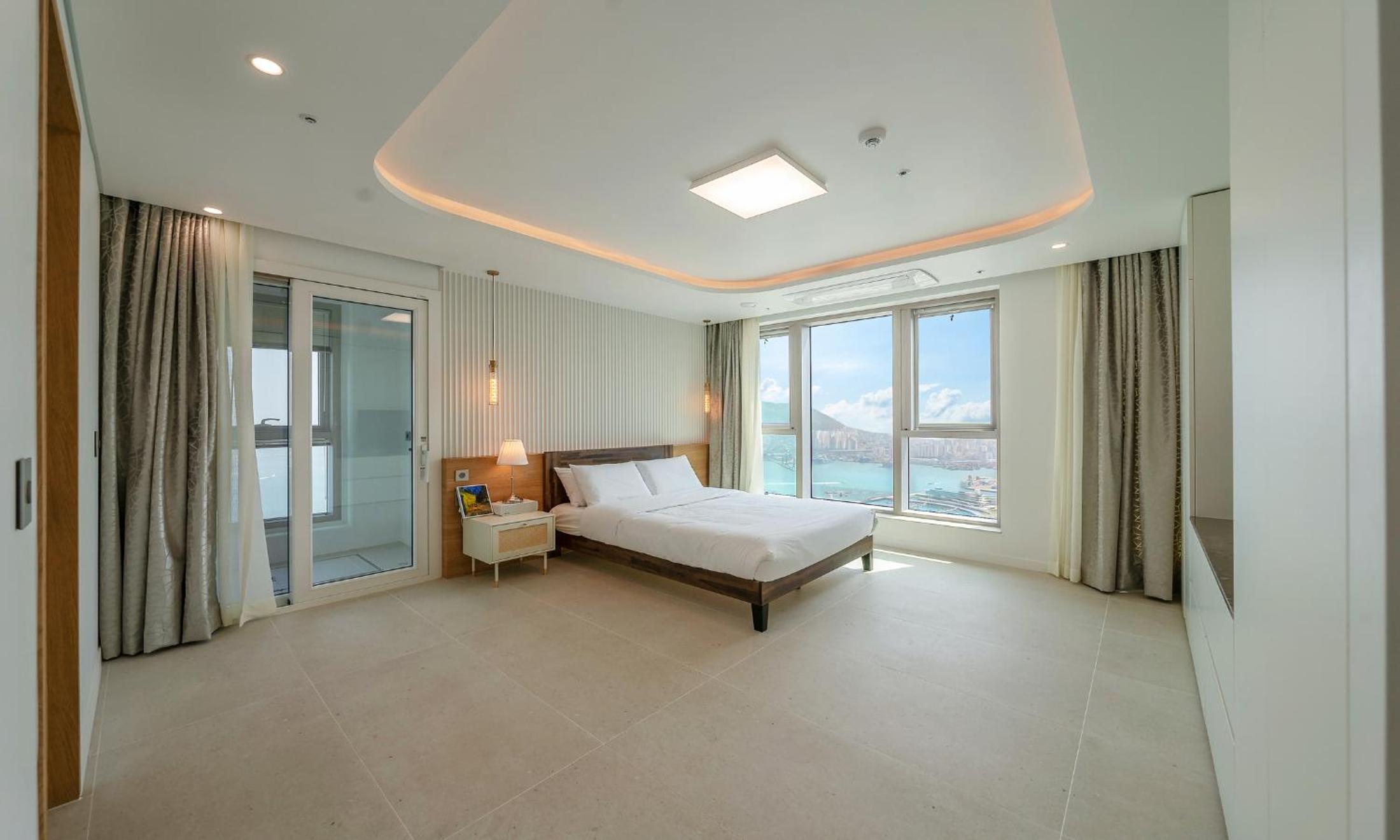 Penthouse B - Photo 7