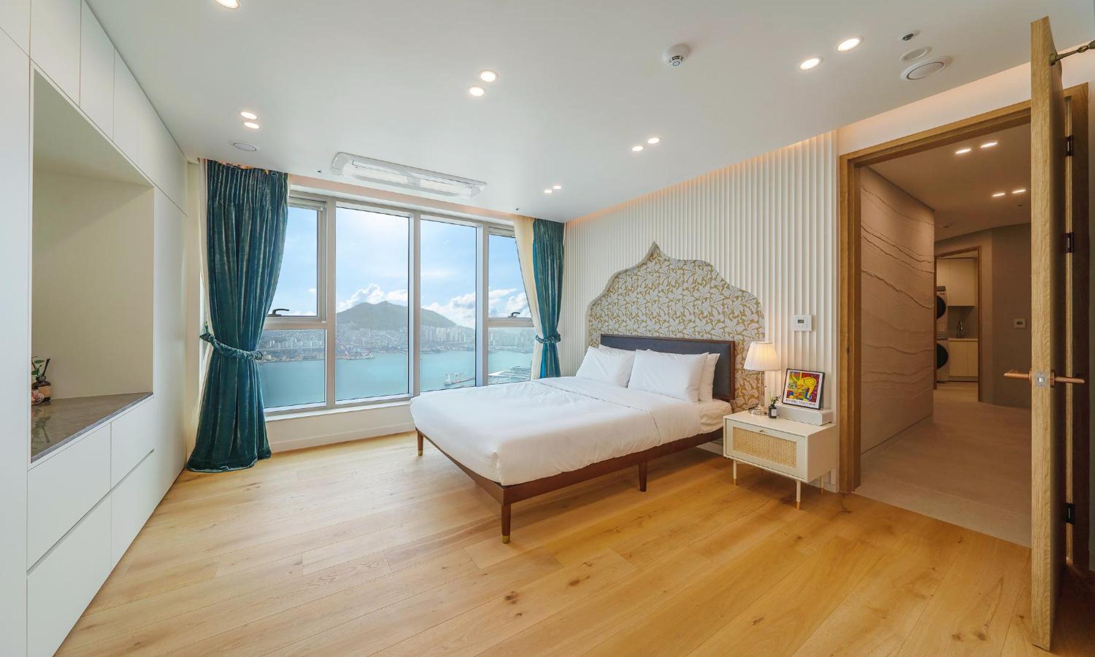 Penthouse B - Photo 6