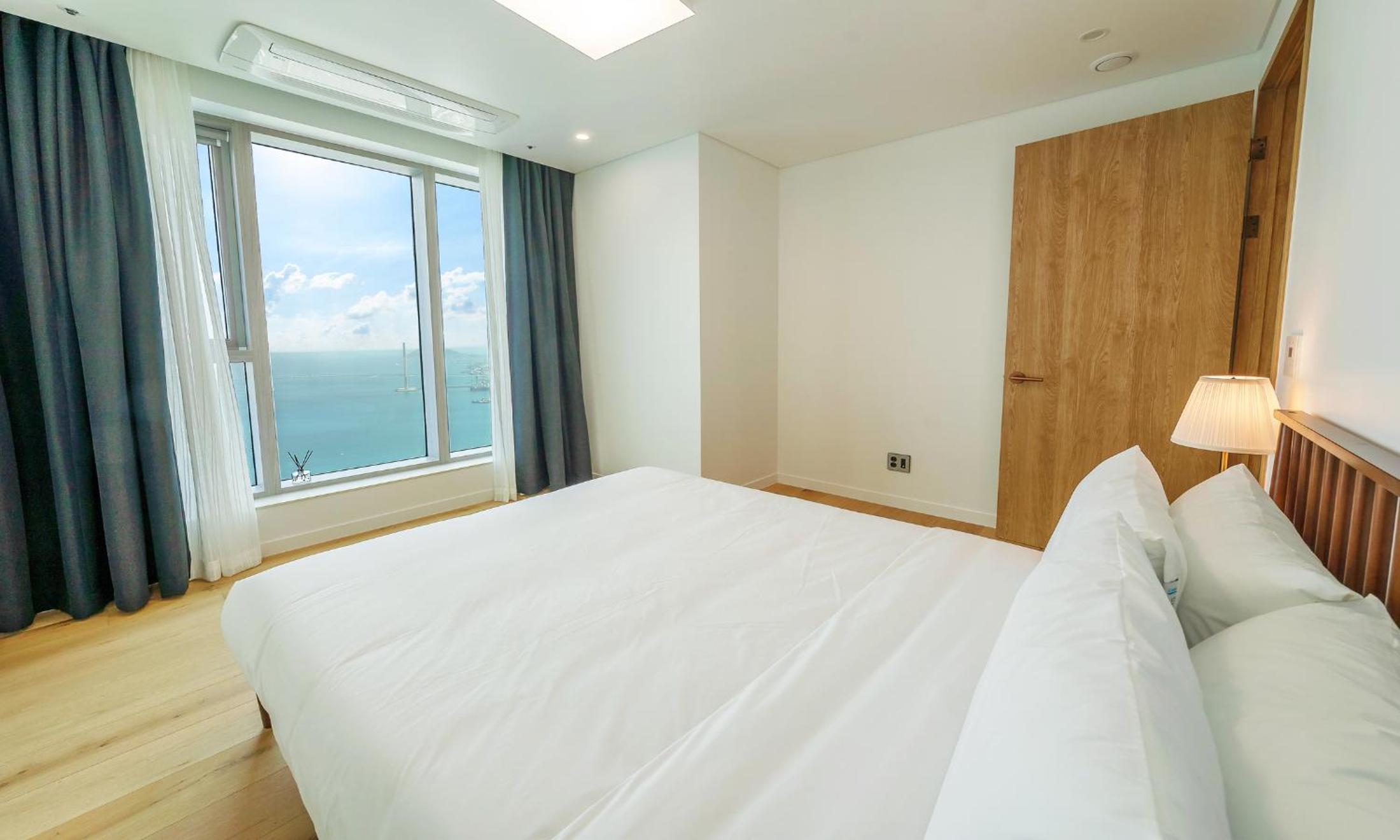 Penthouse B - Photo 11