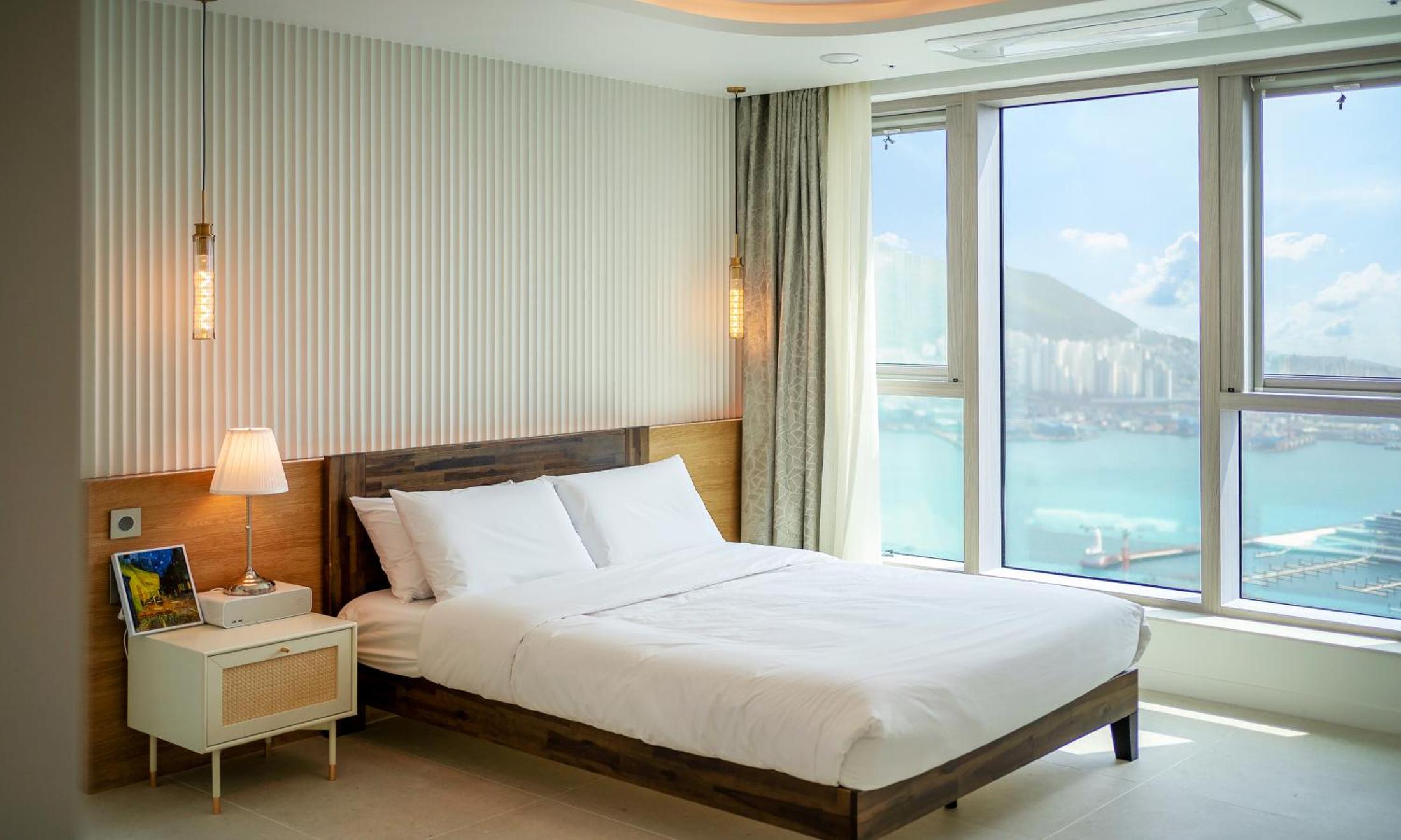 Penthouse B - Photo 15