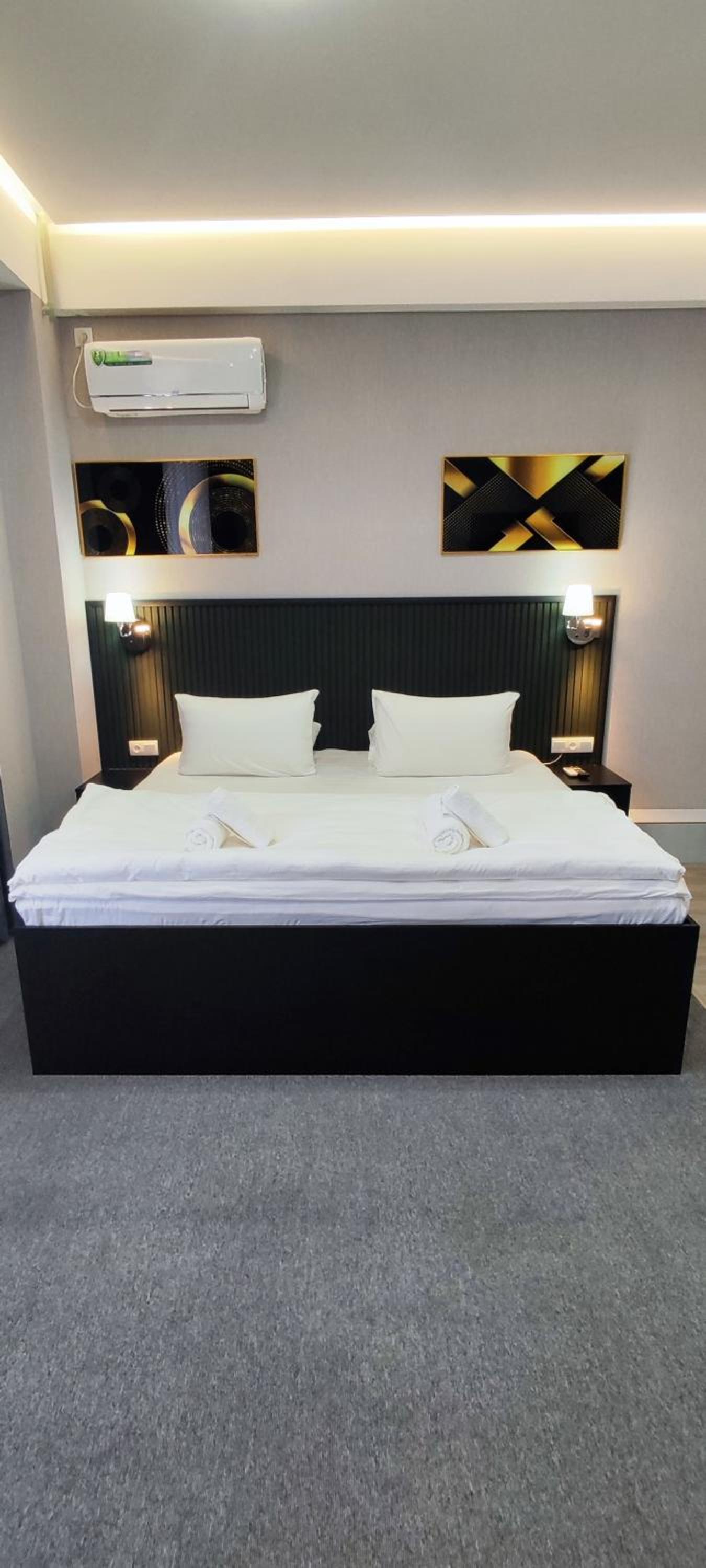 Suite with City View photo 2