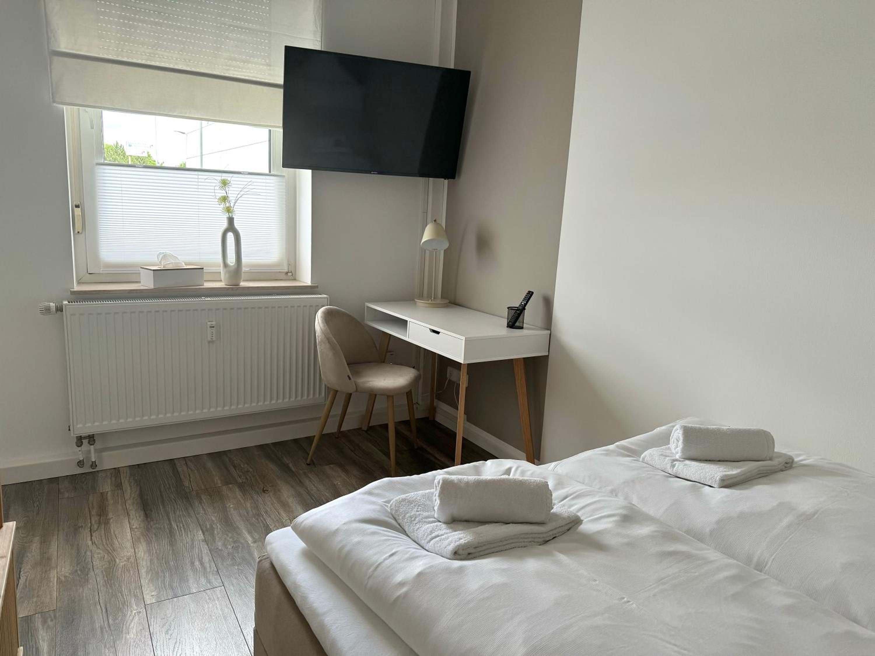 Deluxe Double Room with Balcony photo 2