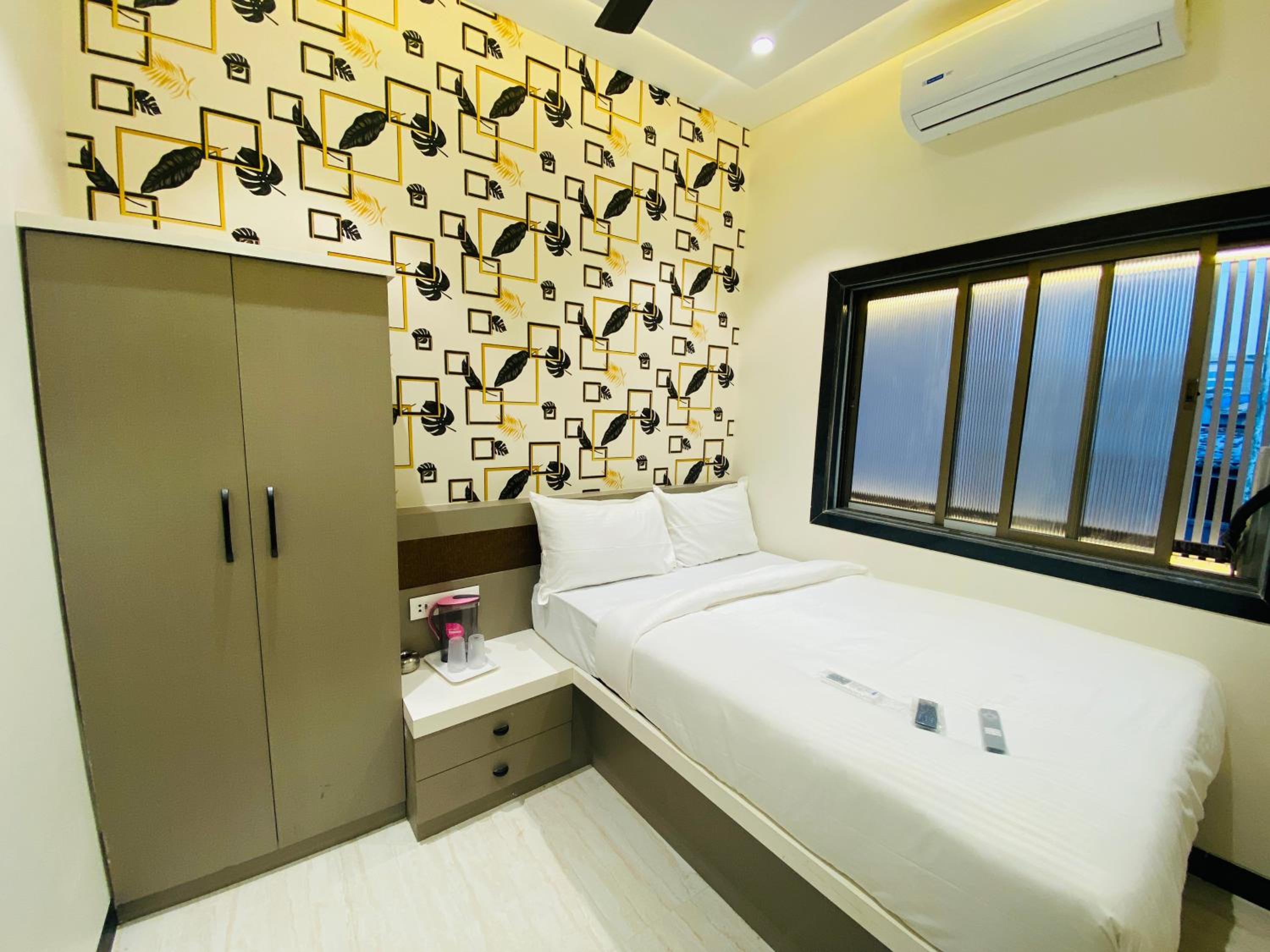 Deluxe Double Room - Photo 2