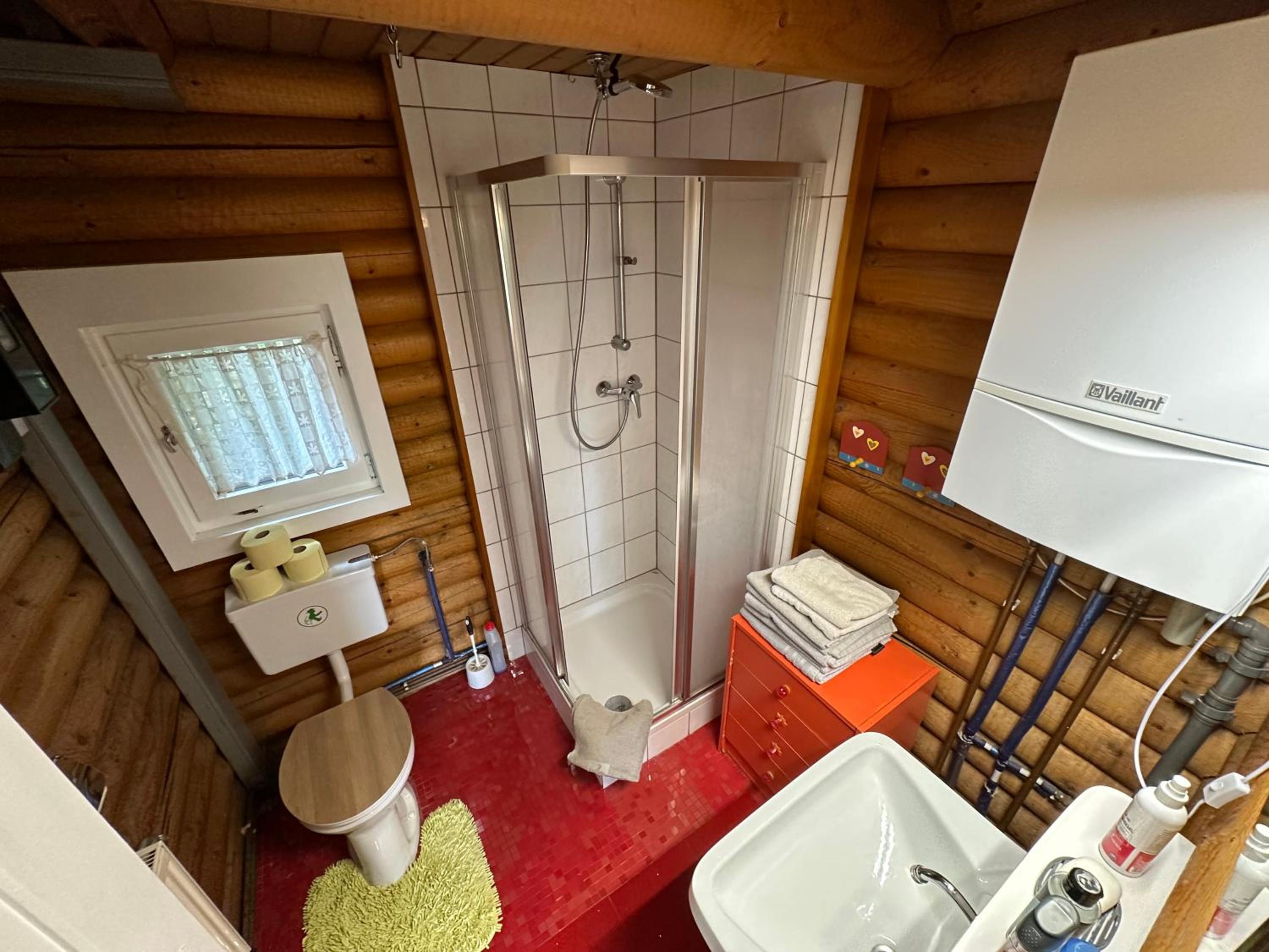 One-Bedroom Chalet - Photo 3