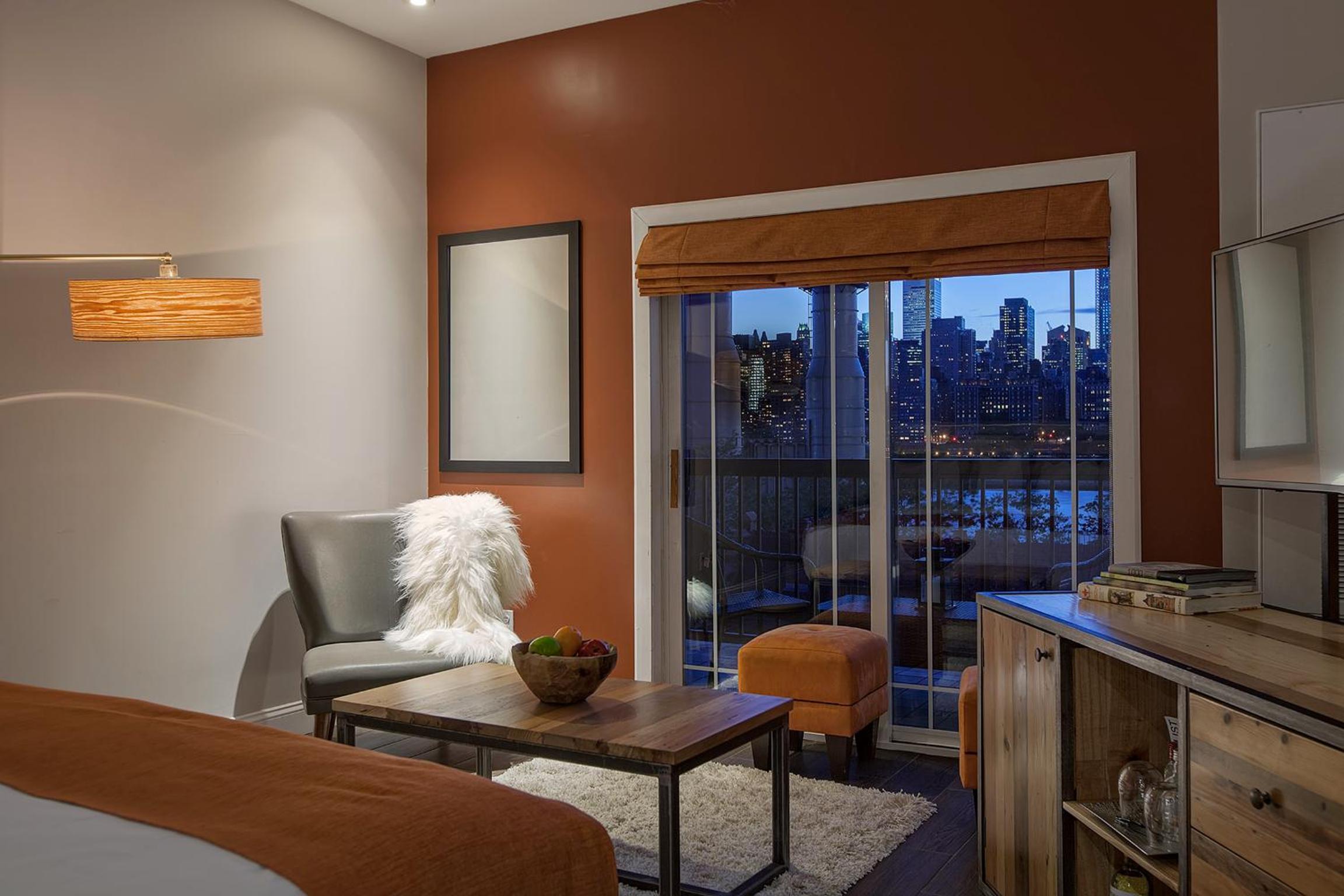 Premier King City View Room  - Photo 6