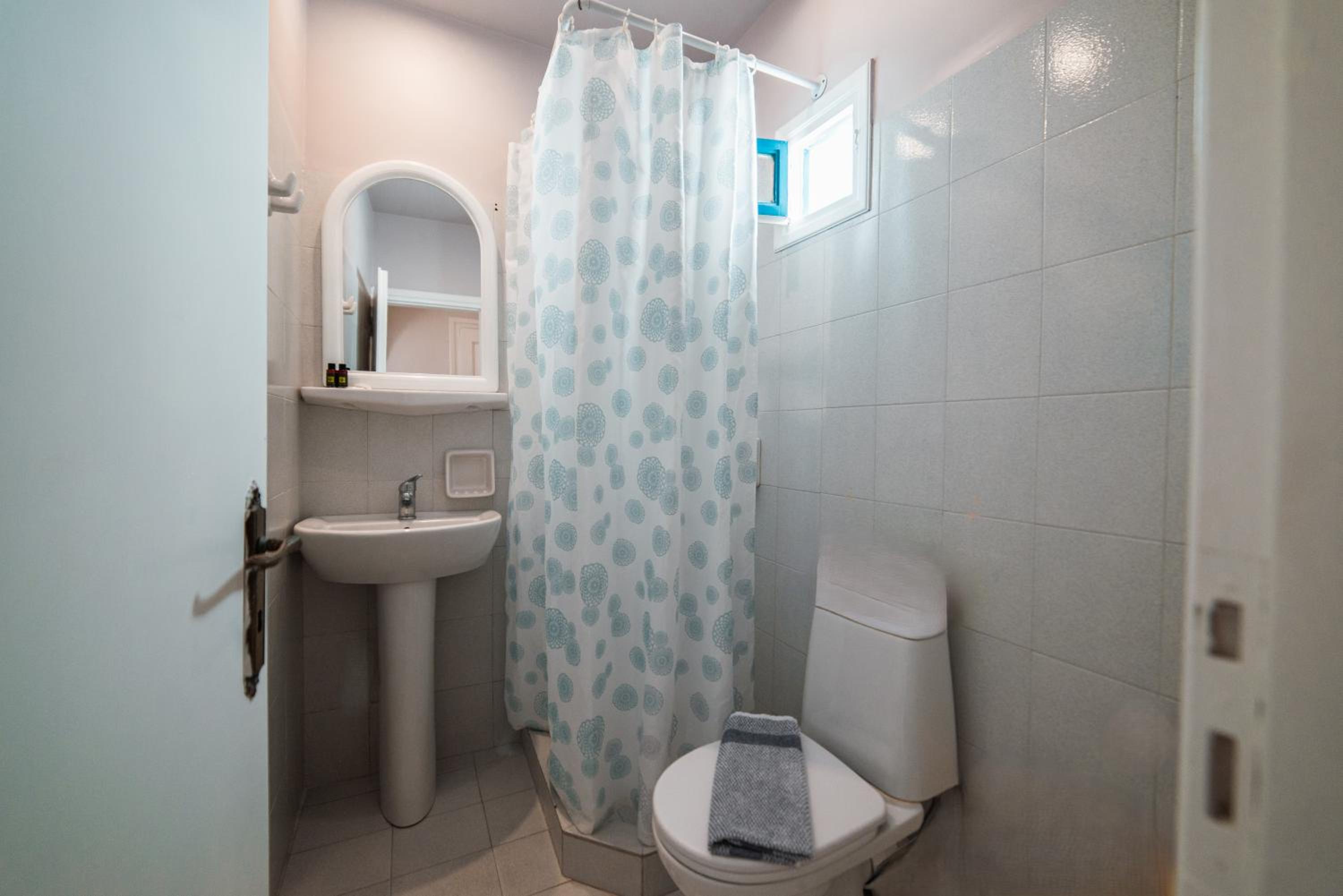 Double or Twin Room photo 2