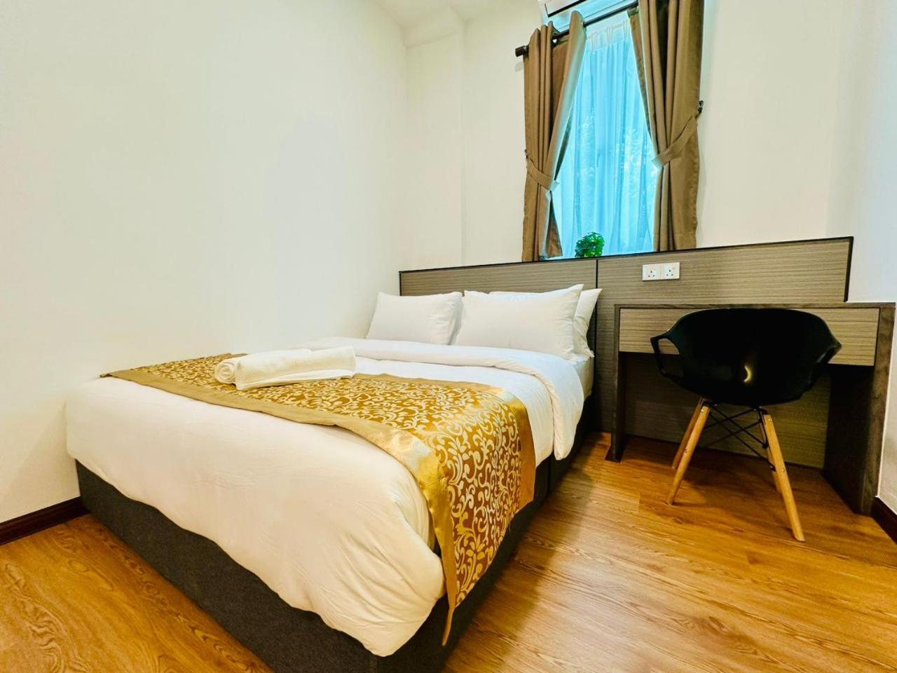 Standard Queen Room - Photo 2
