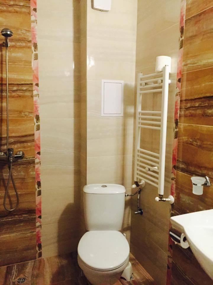Deluxe Triple Room - Photo 12