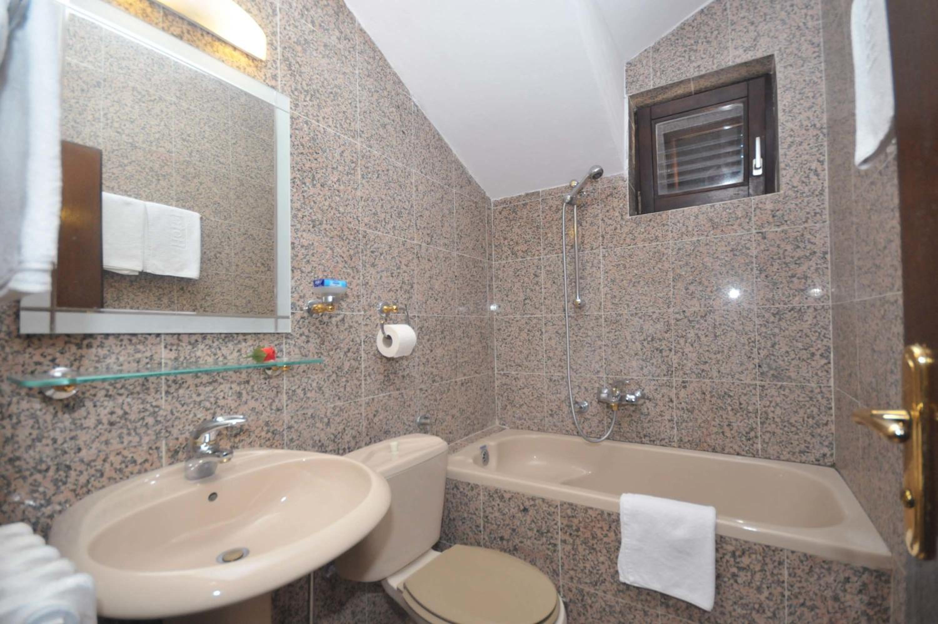Deluxe Apartment 2 Rooms, Balcony and Sea View - Photo 4