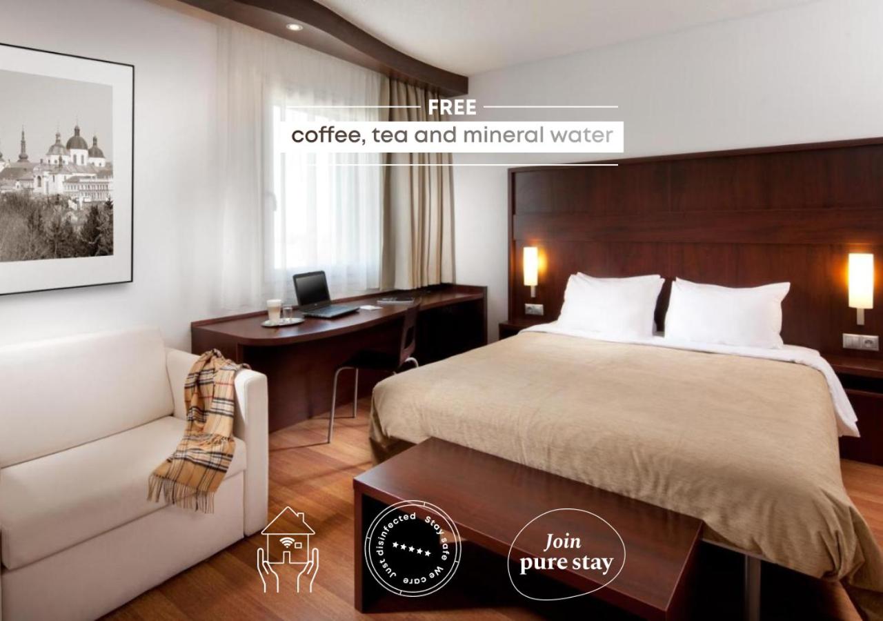 Deluxe Room with 1 Double Bed - Photo 2