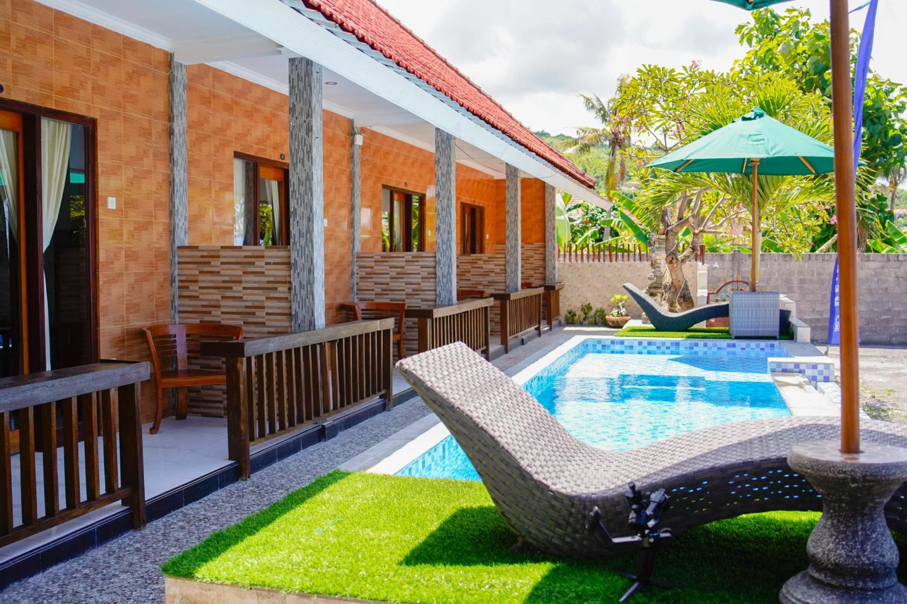 Double Room with Pool View - Photo 3