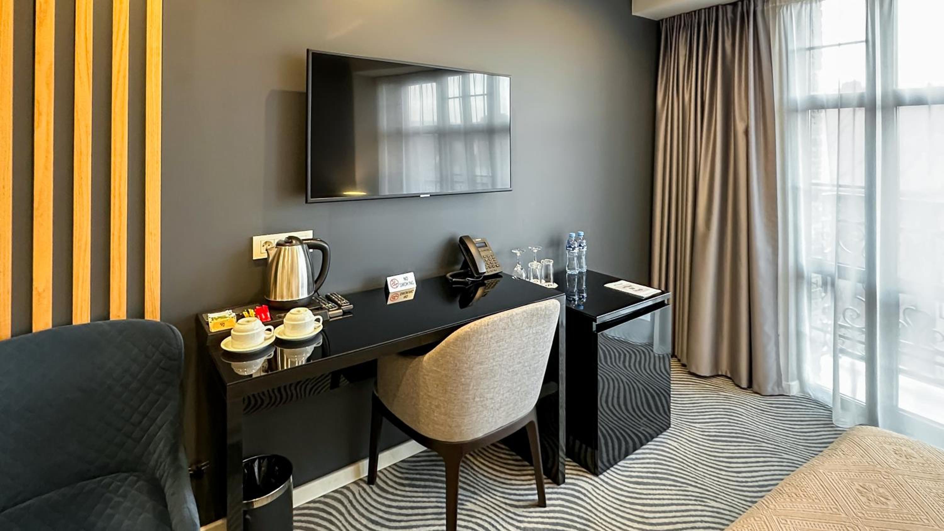 Standard Double Room - Photo 10