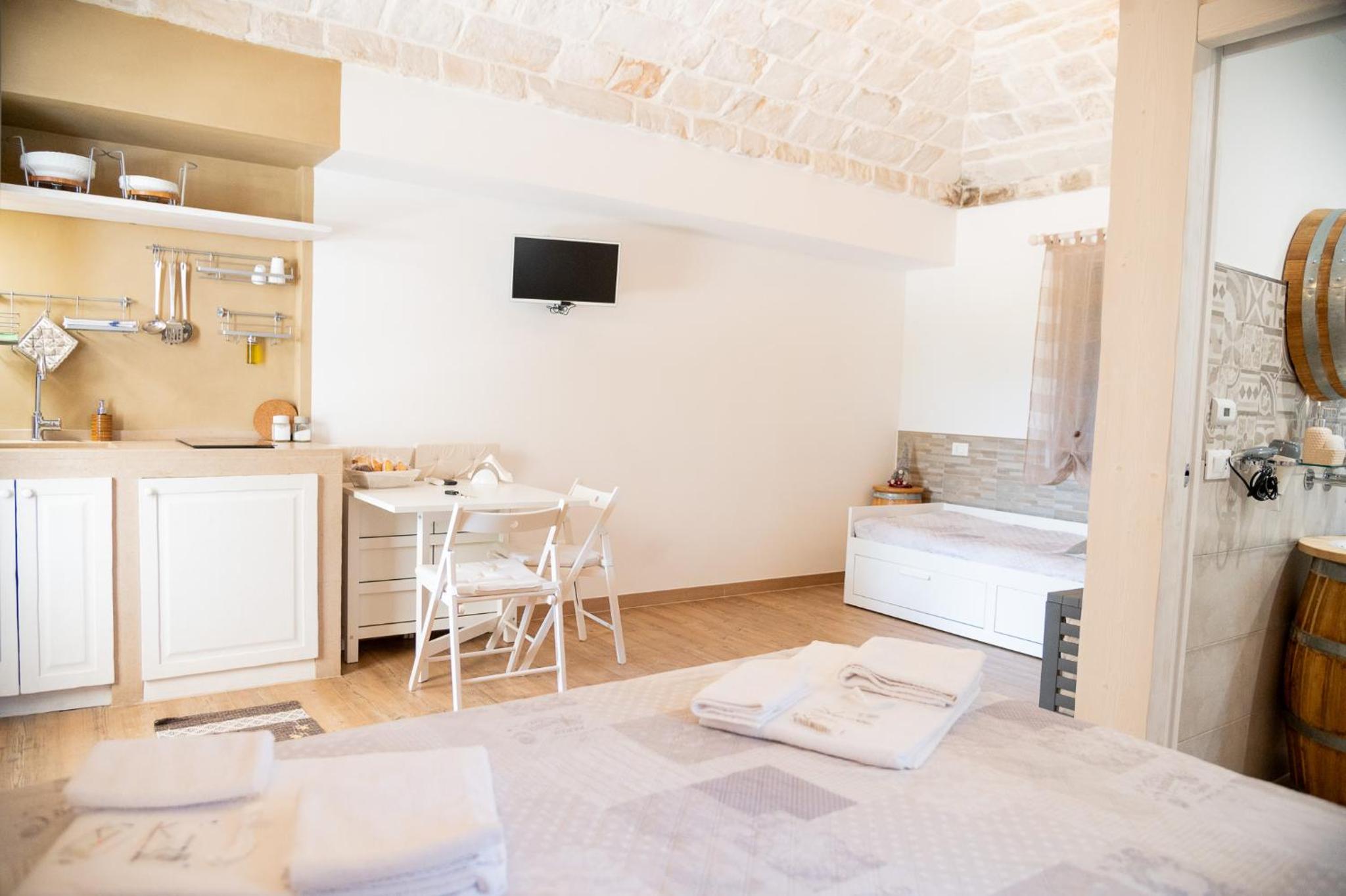 Deluxe Double Room with Shower photo 1