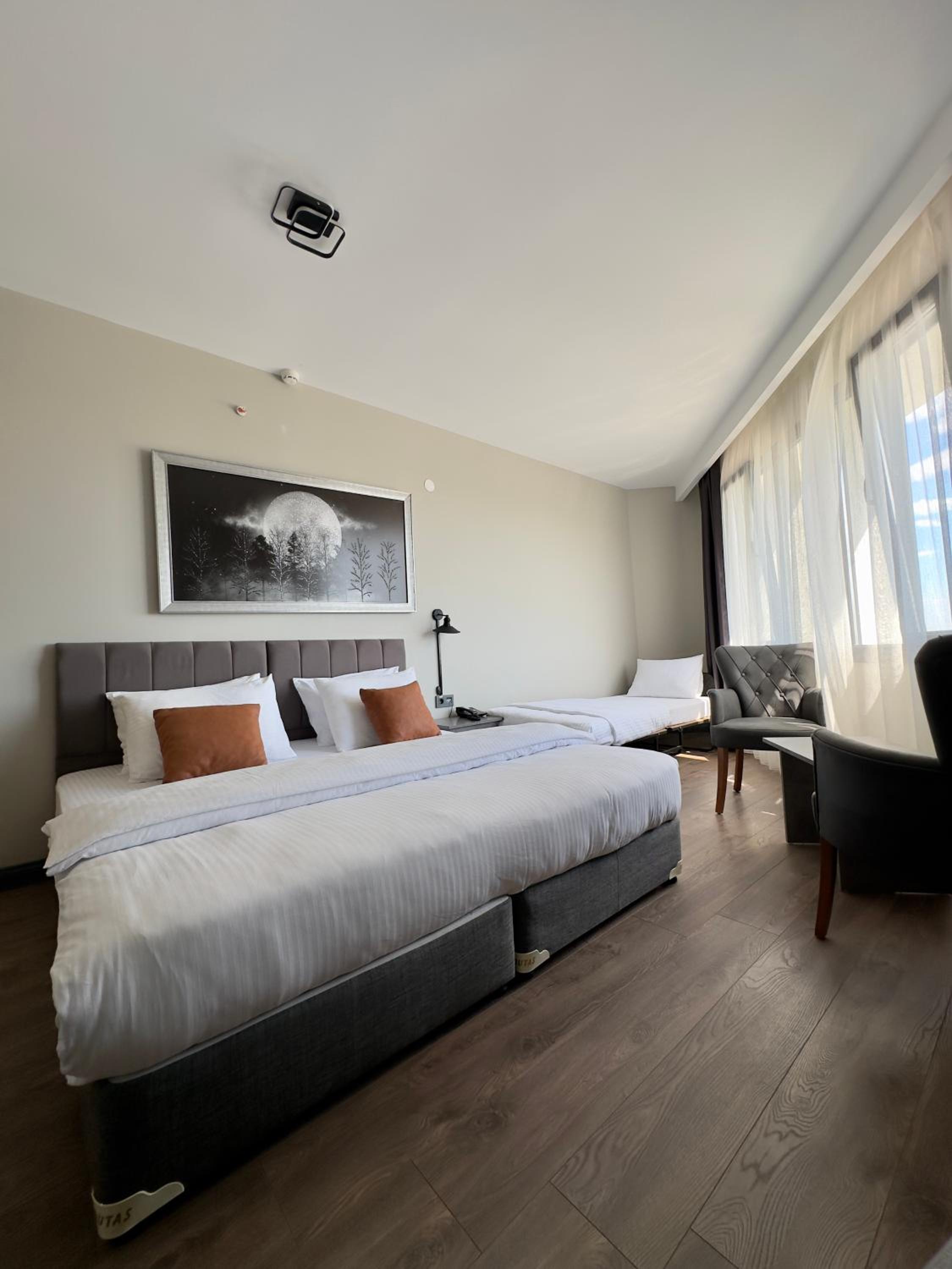Luxury Triple Room photo 1