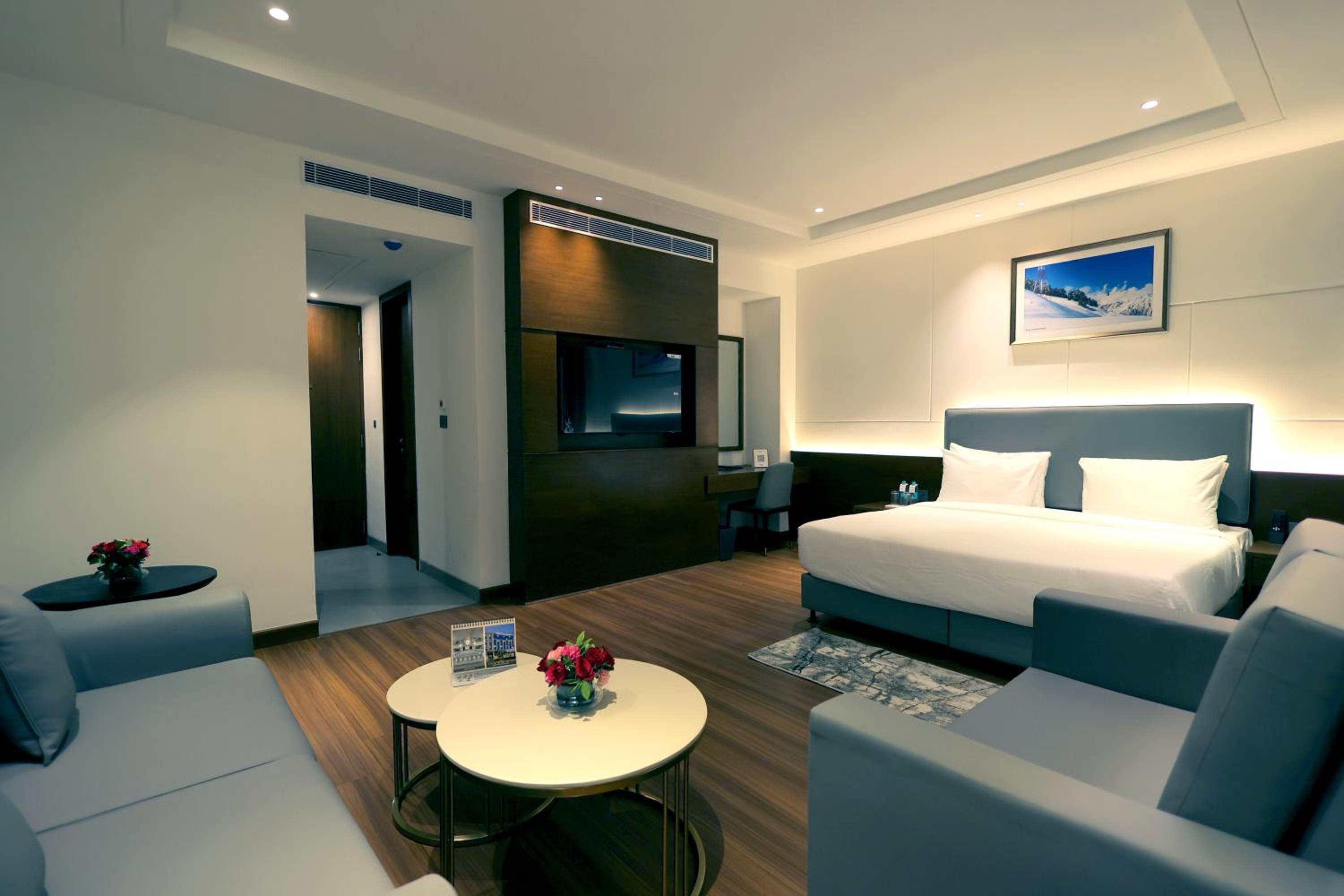 Premium King Room with Jacuzzi photo 3