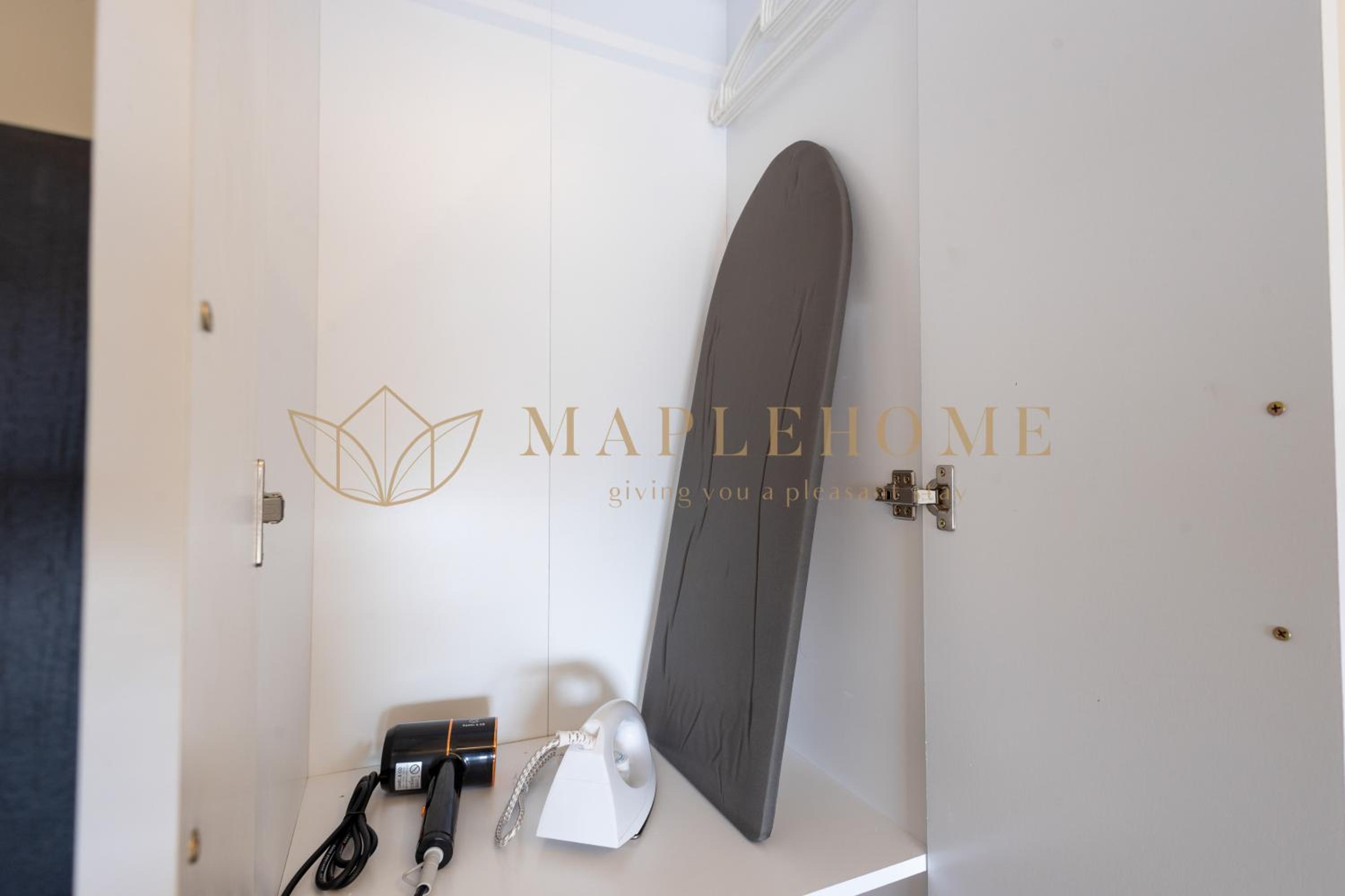 Deluxe Three-Bedroom Suite - Photo 10