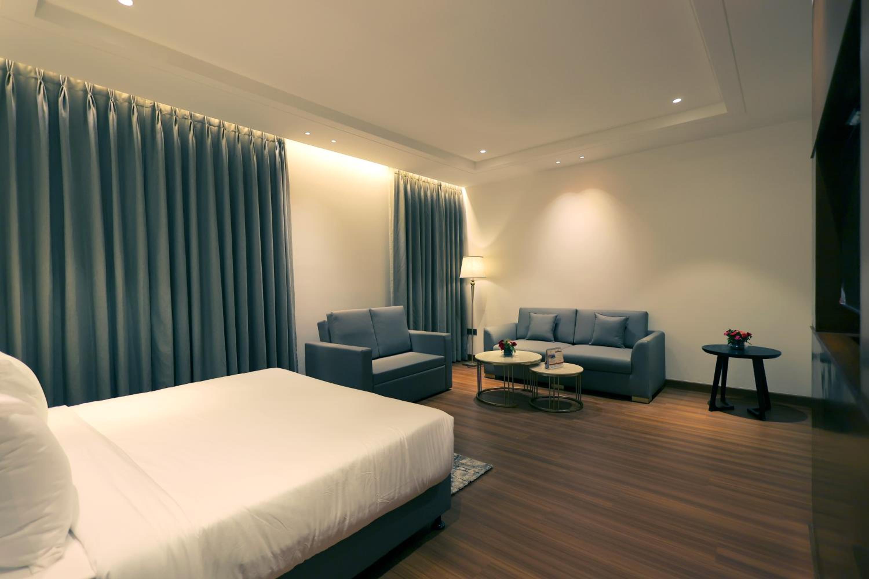 Premium King Room with Jacuzzi photo 1