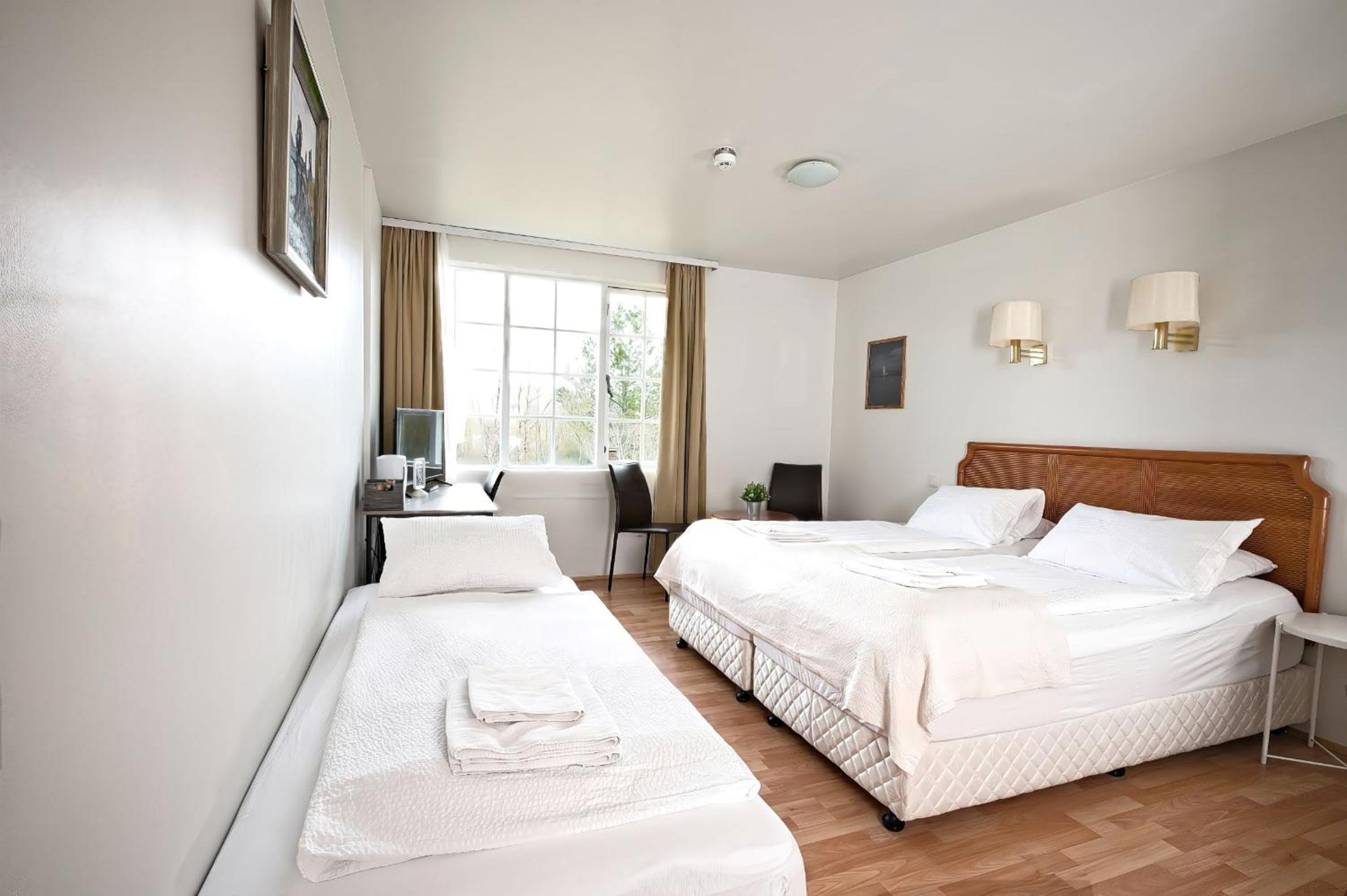 Standard Triple Room - Photo 7