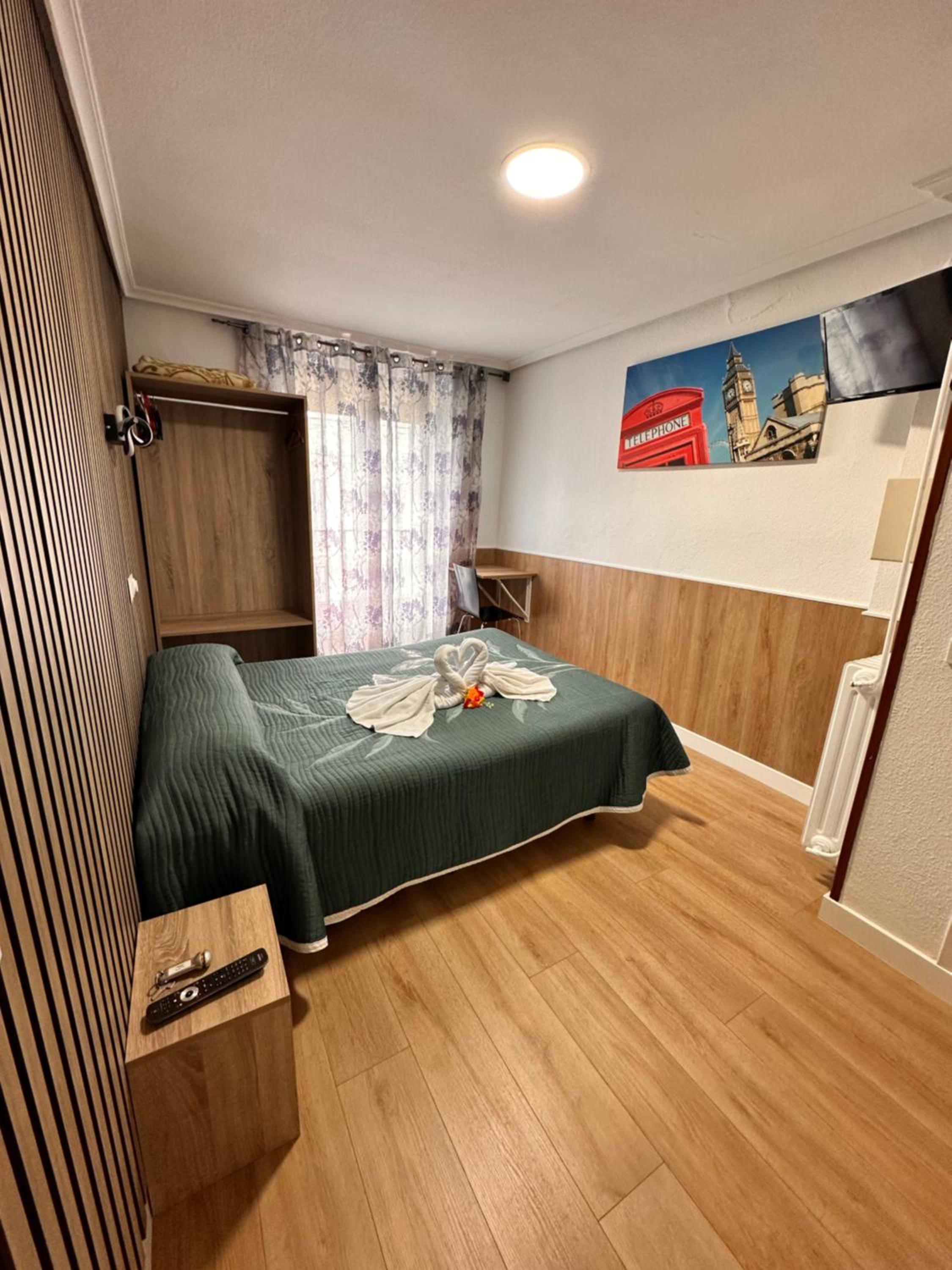 Double or Twin Room photo 2