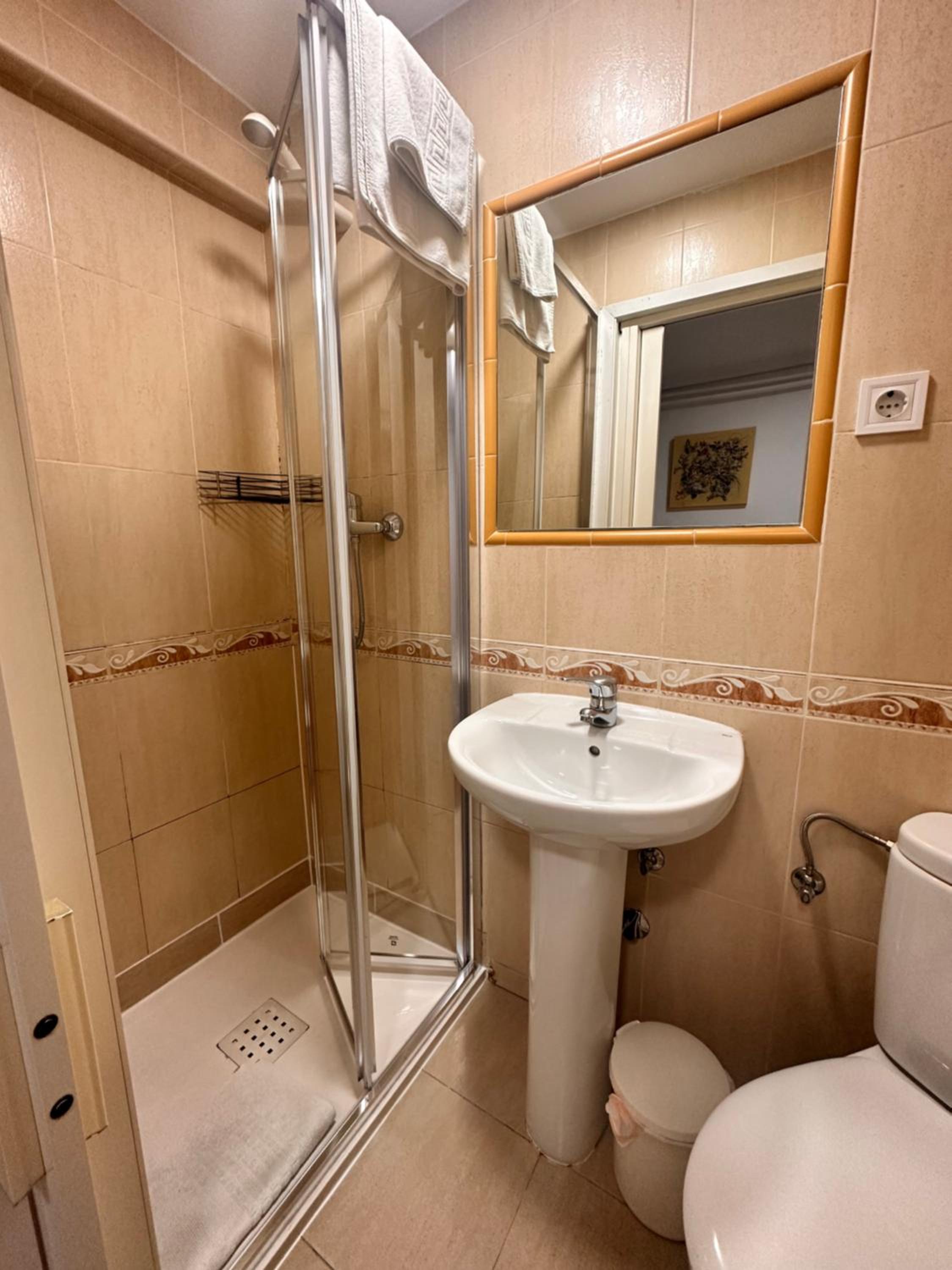 Single Room photo 3