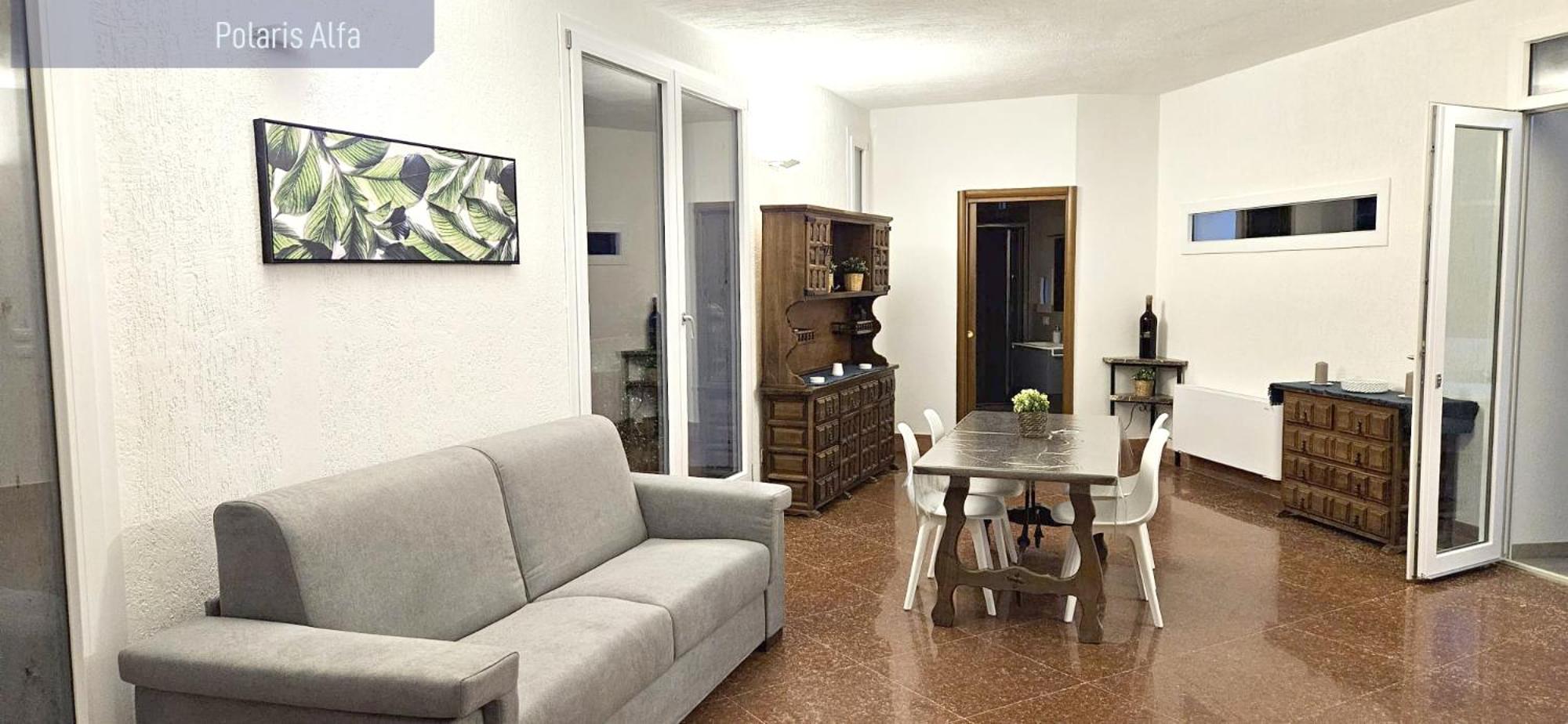Apartment with Balcony photo 2