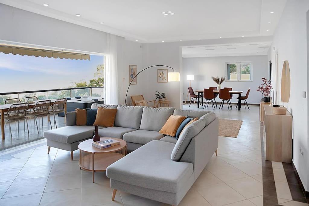 Five-Bedroom Premium Apartment photo 1
