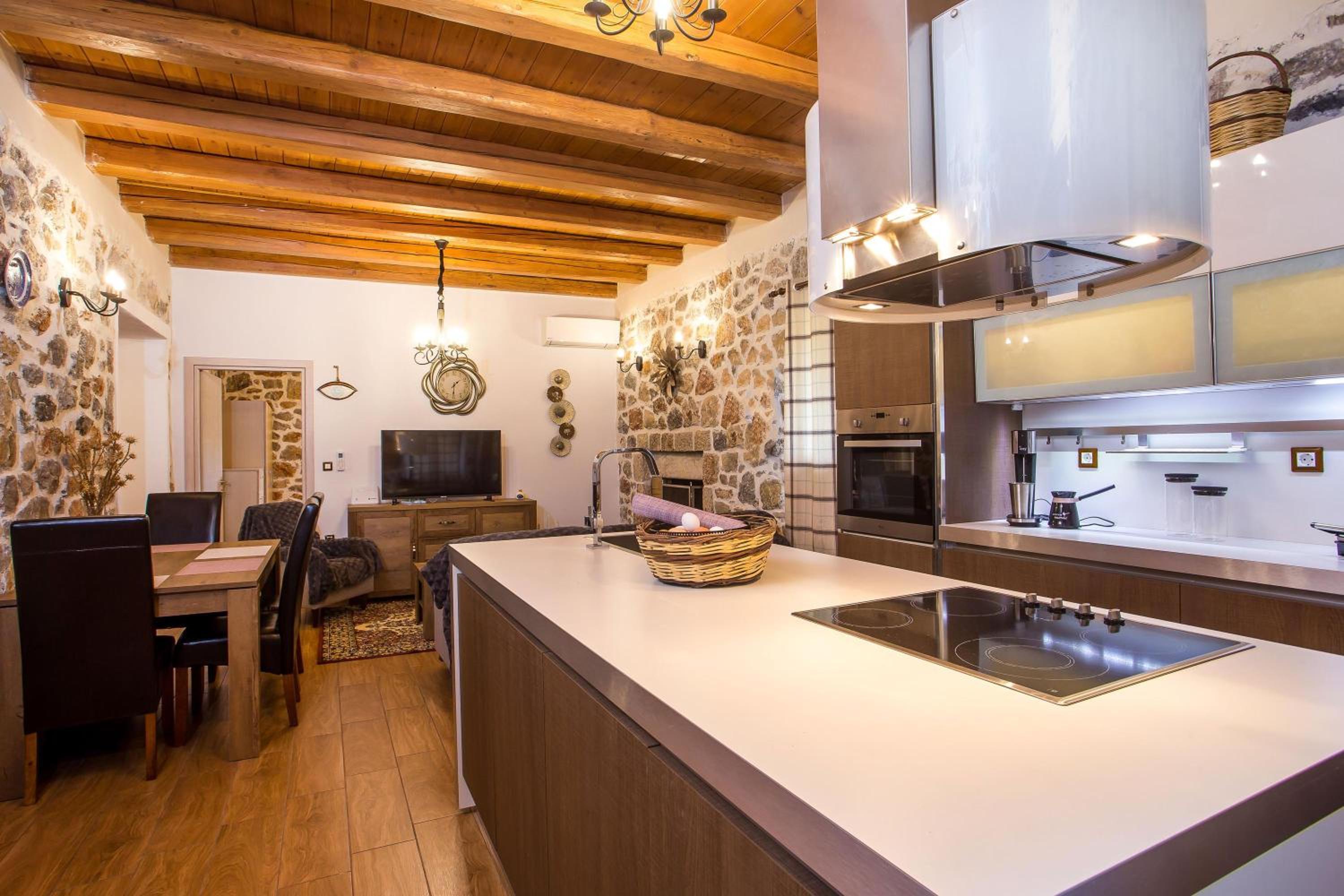 Three-Bedroom Villa photo 2