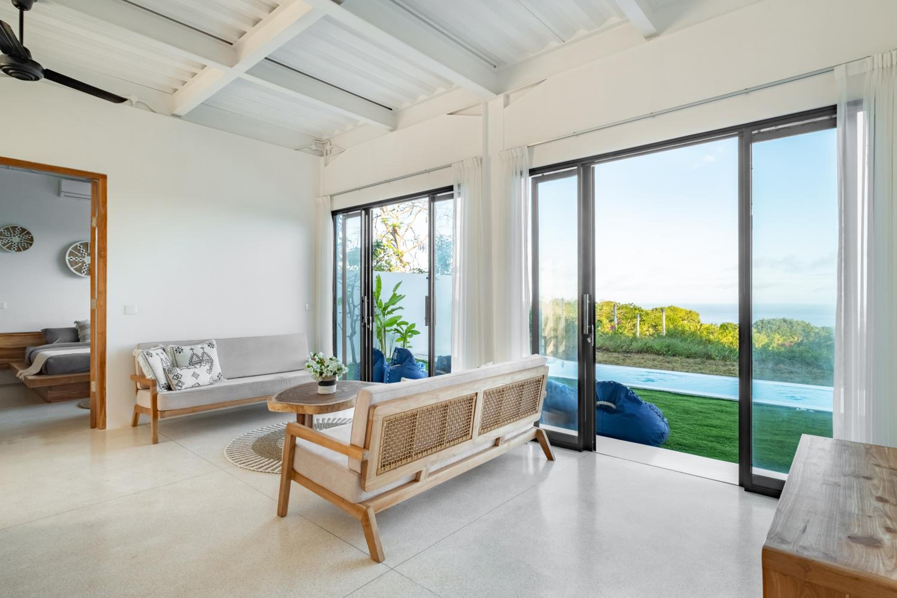 Three-Bedroom Villa photo 1